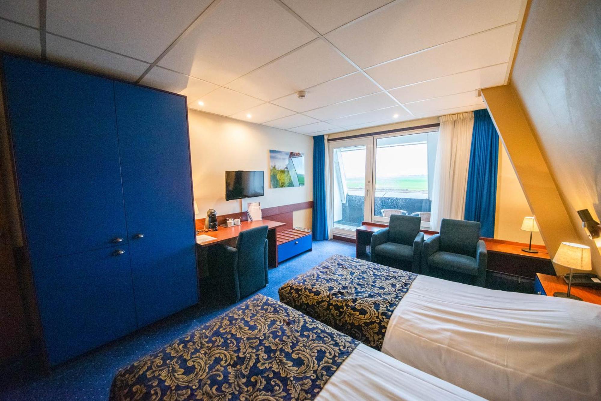 Comfort Twin Room with River View