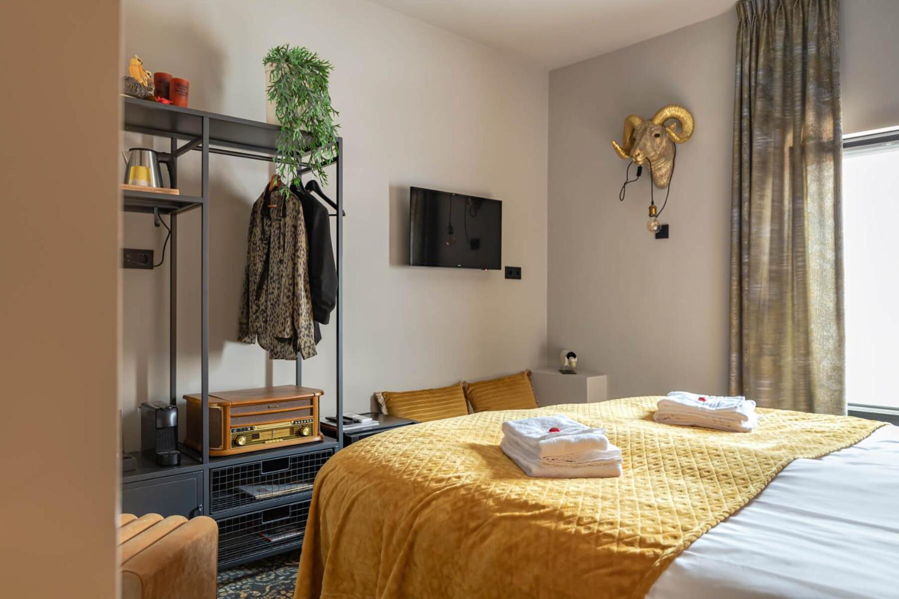 Small Double or Twin Room - Photo 4