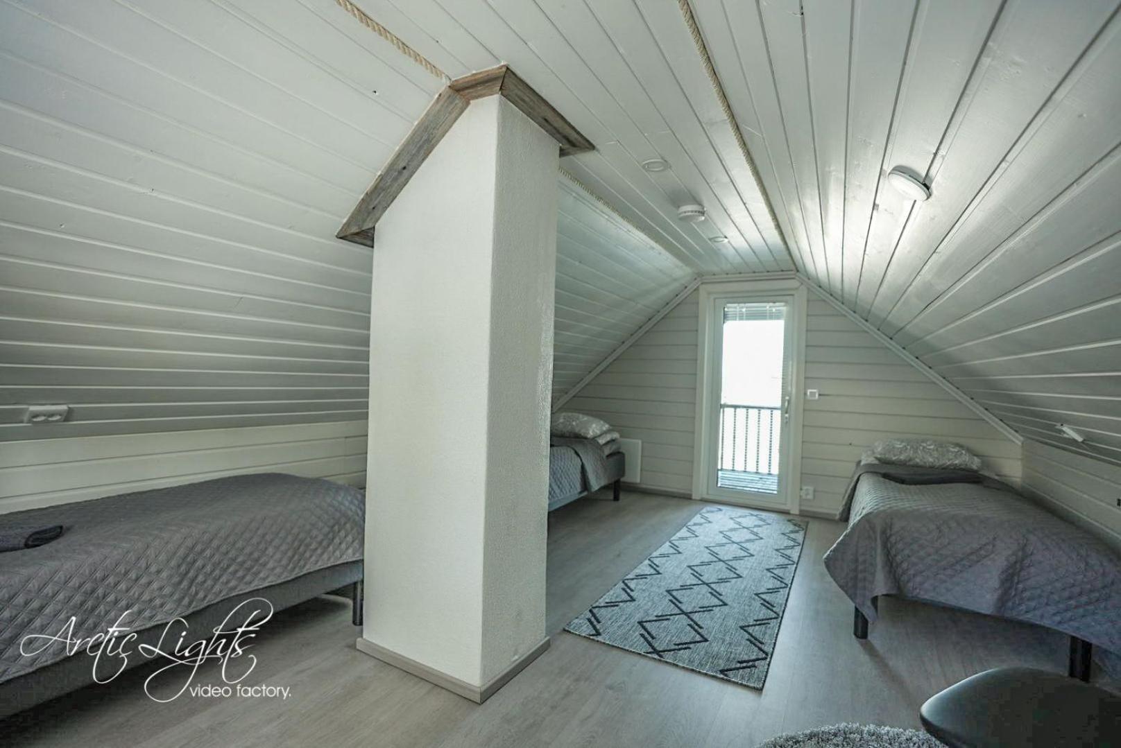 Two-Bedroom Chalet - Photo 7