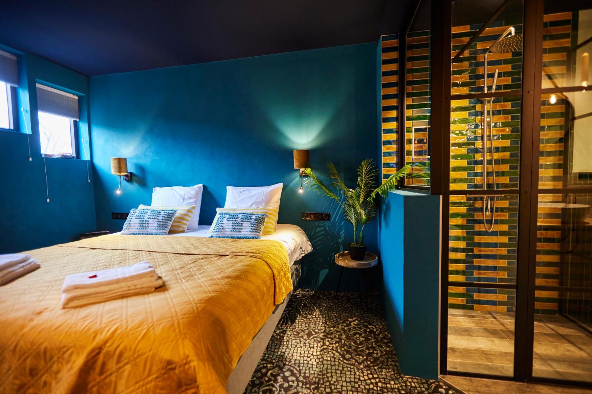 Standard Double Room - Photo 3