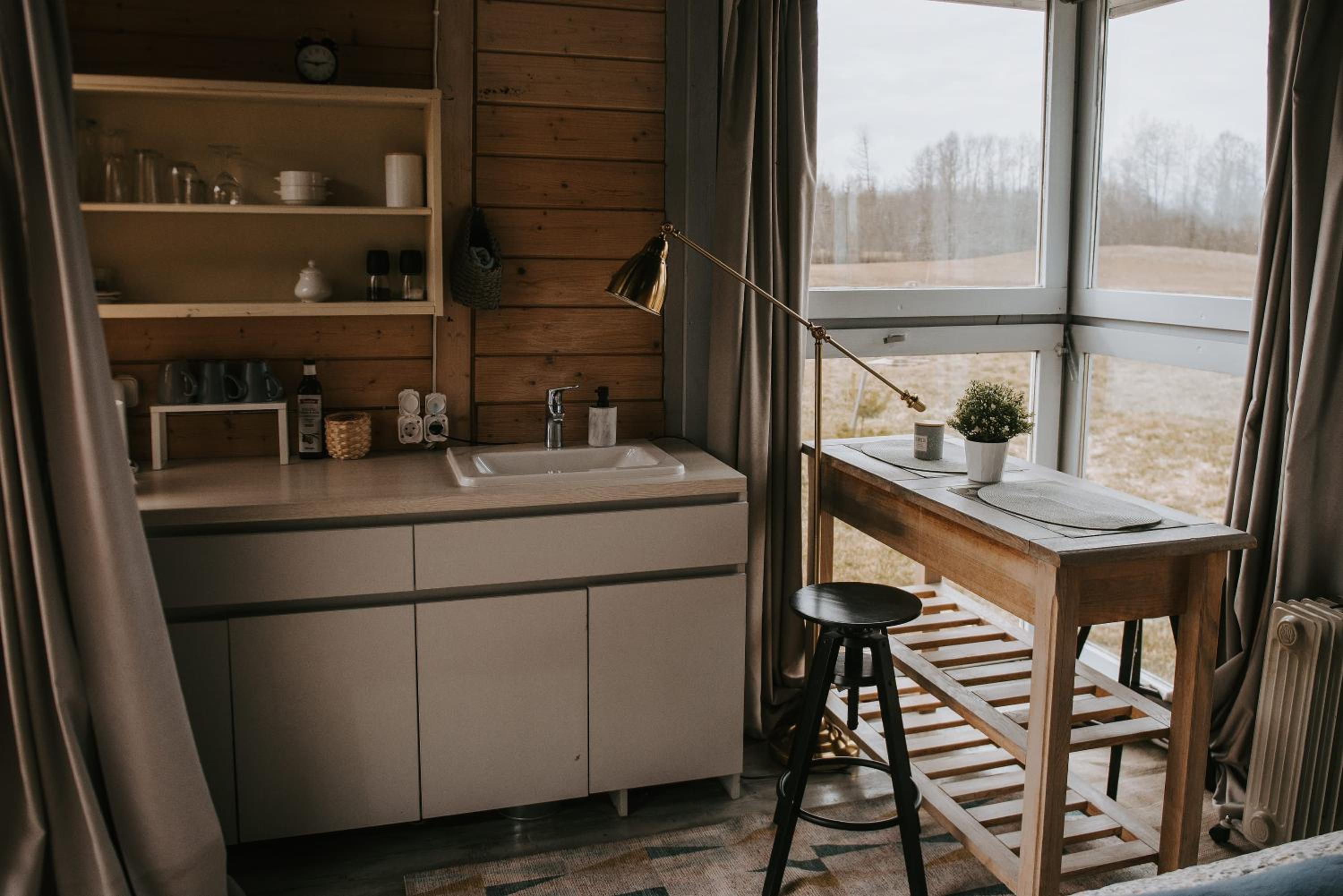 One-Bedroom Apartment - Photo 8