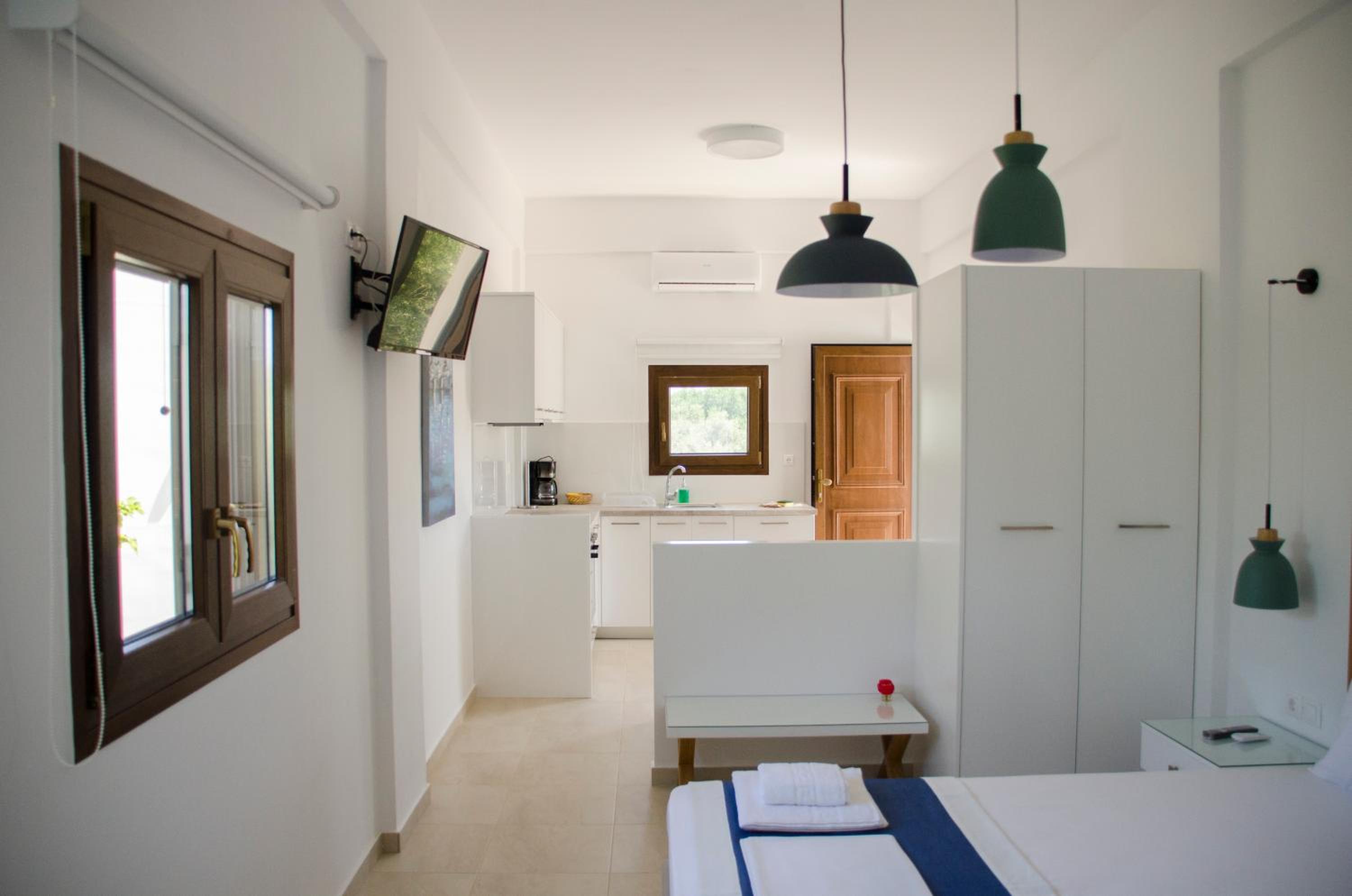 One-Bedroom House photo 2