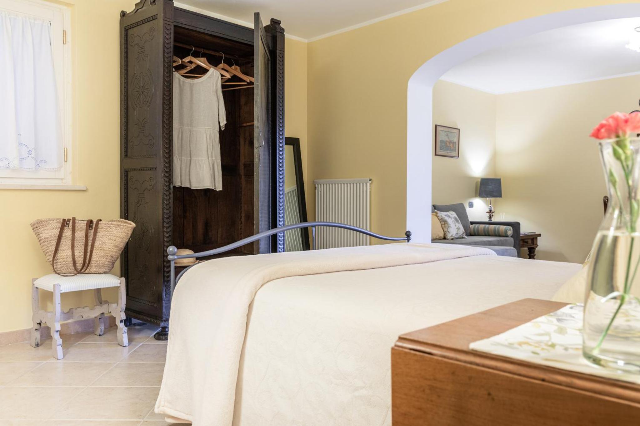 Double Room with Private Bathroom photo 1