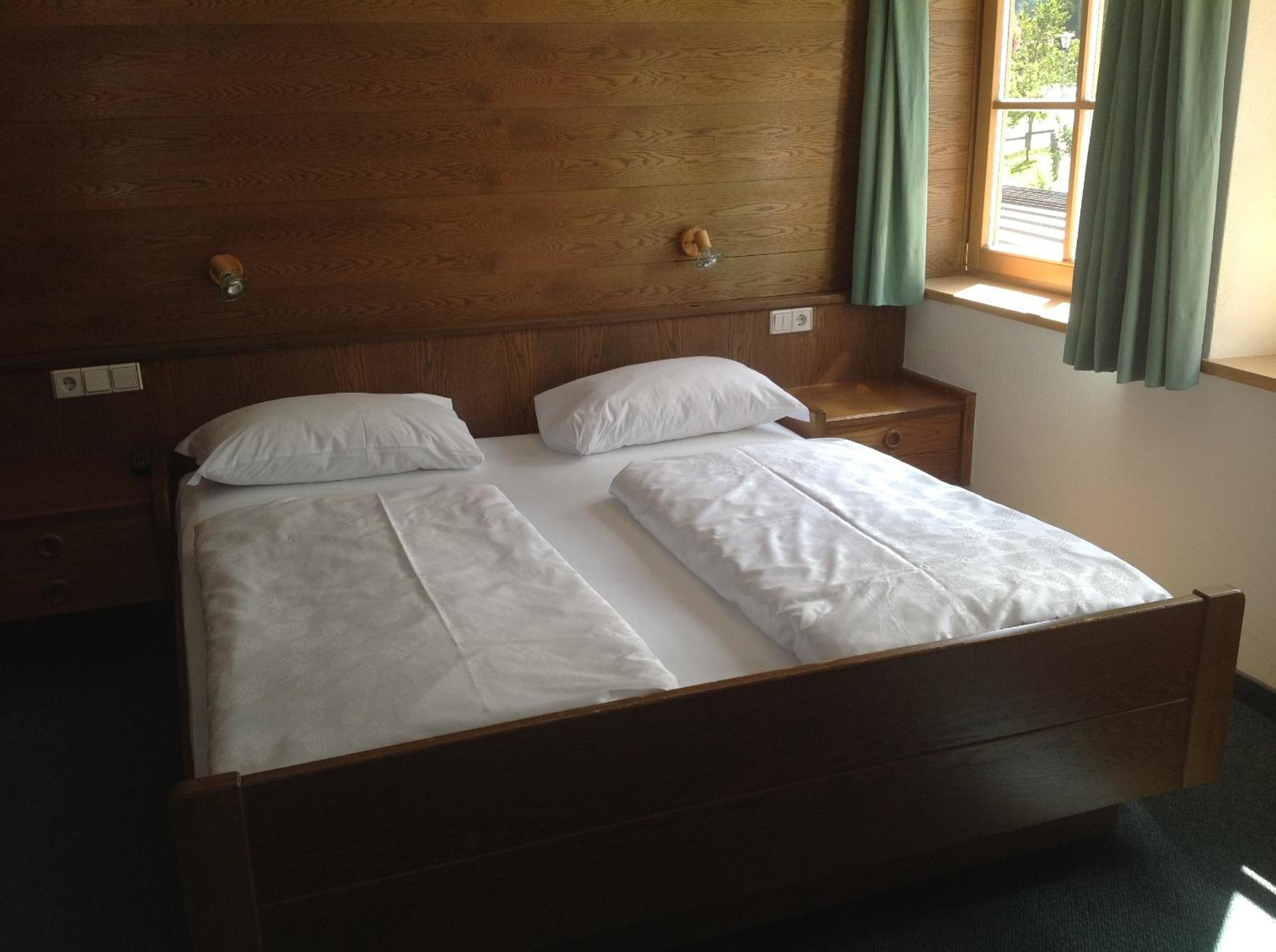 Double Room - Photo 2