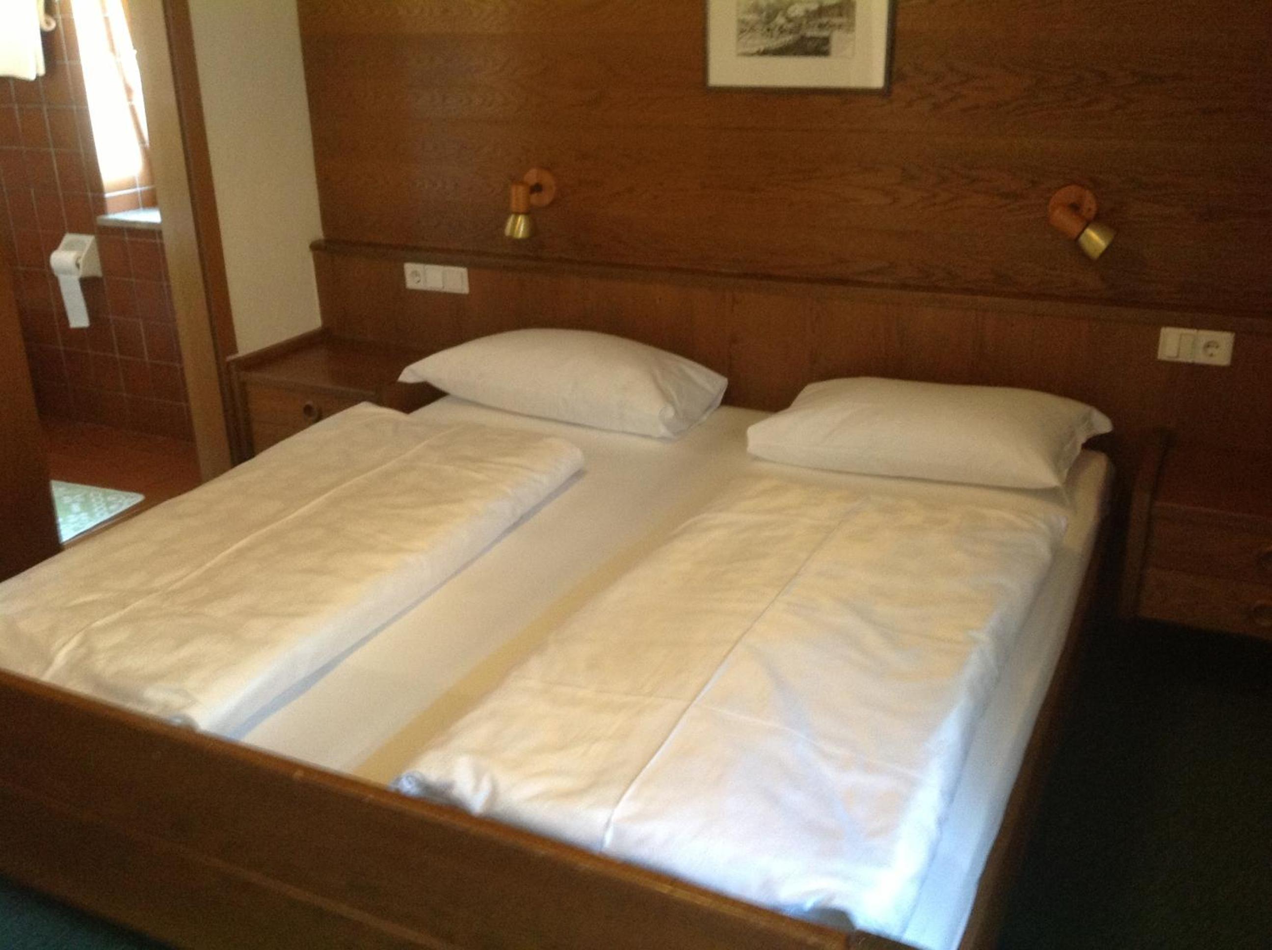 Double Room - Photo 6
