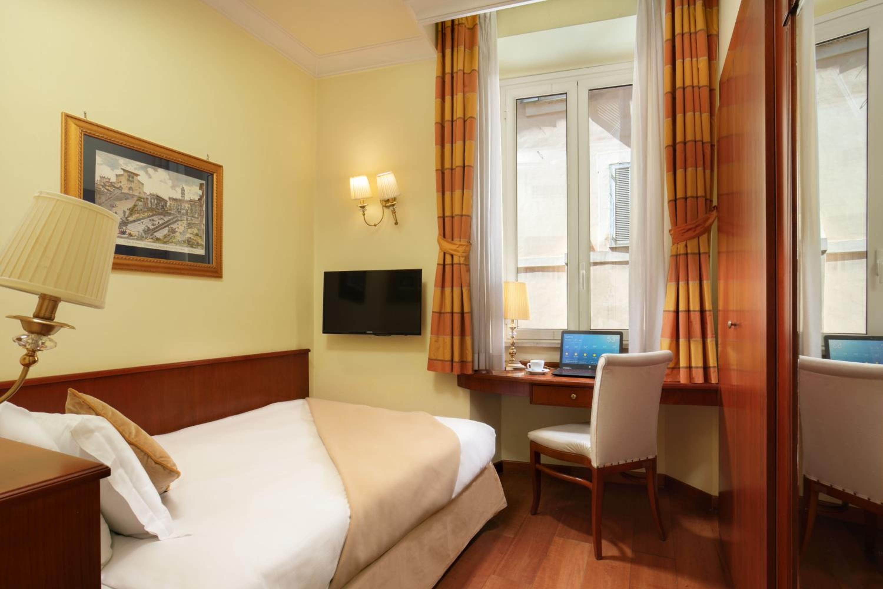 Single Room photo 1