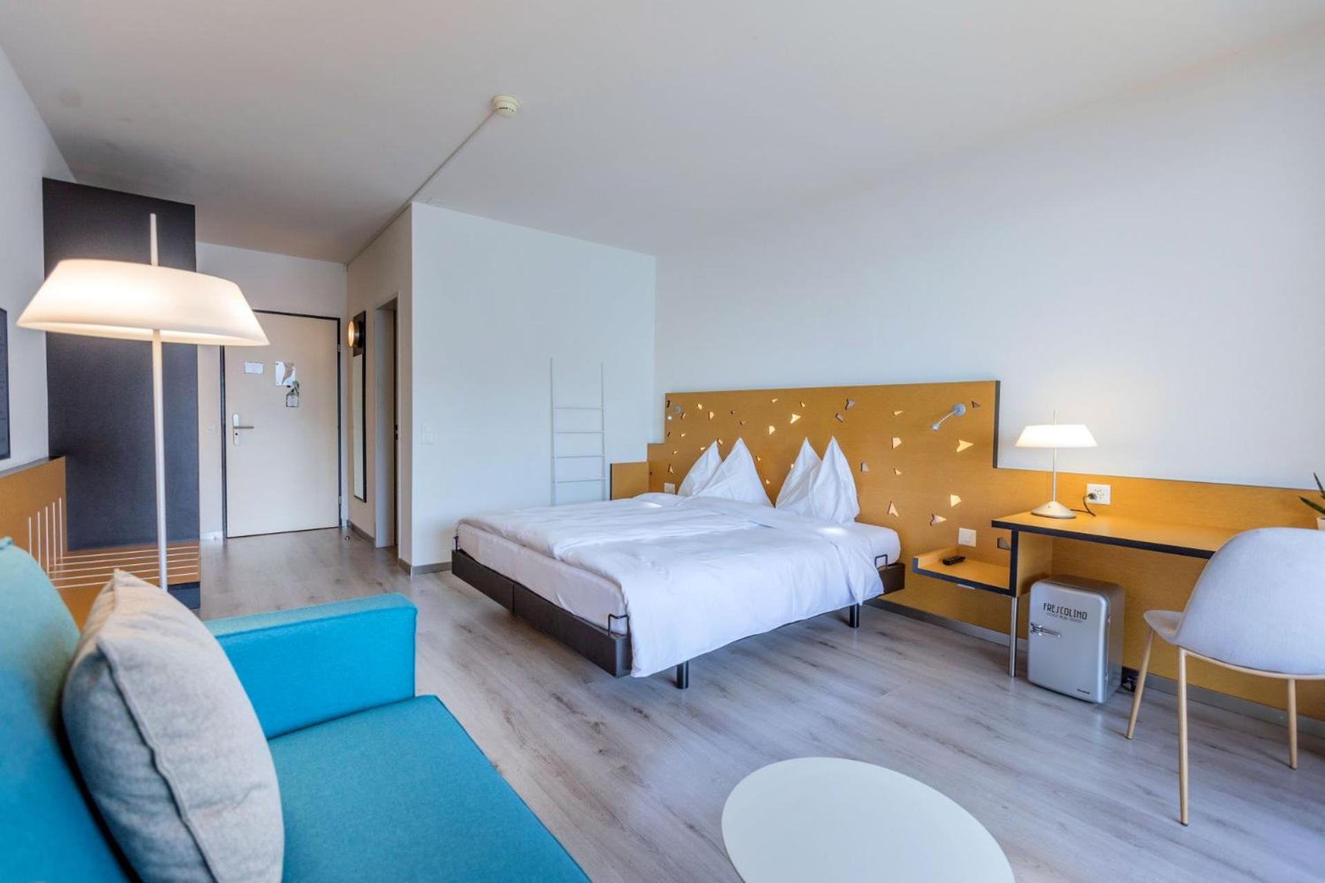 Large Premium Lake View Room photo 3