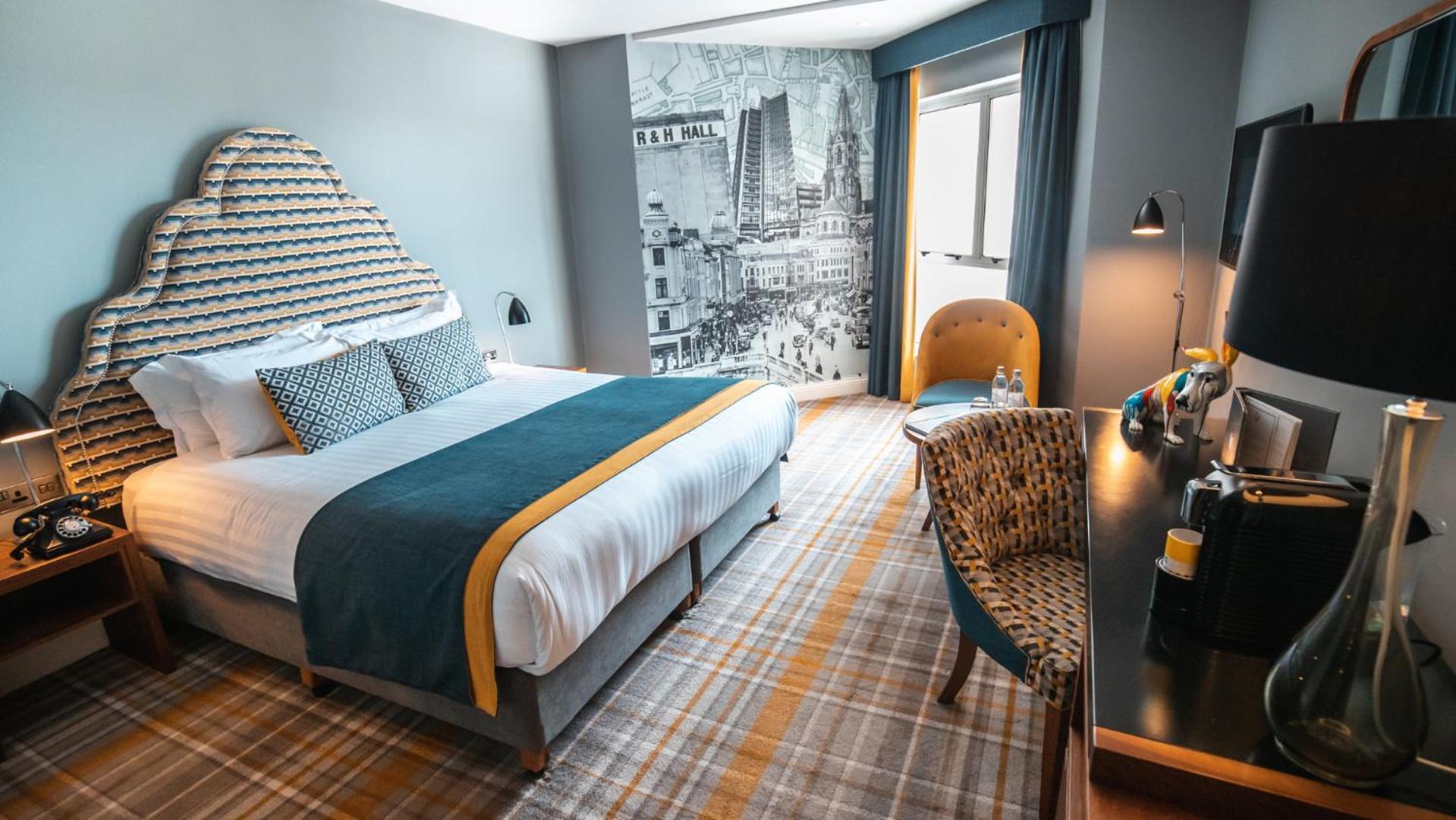 Executive Room