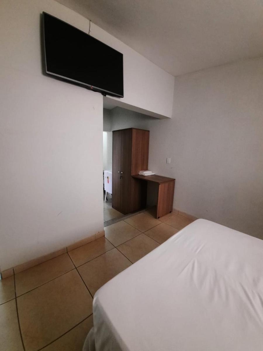 Budget Single Room photo 3