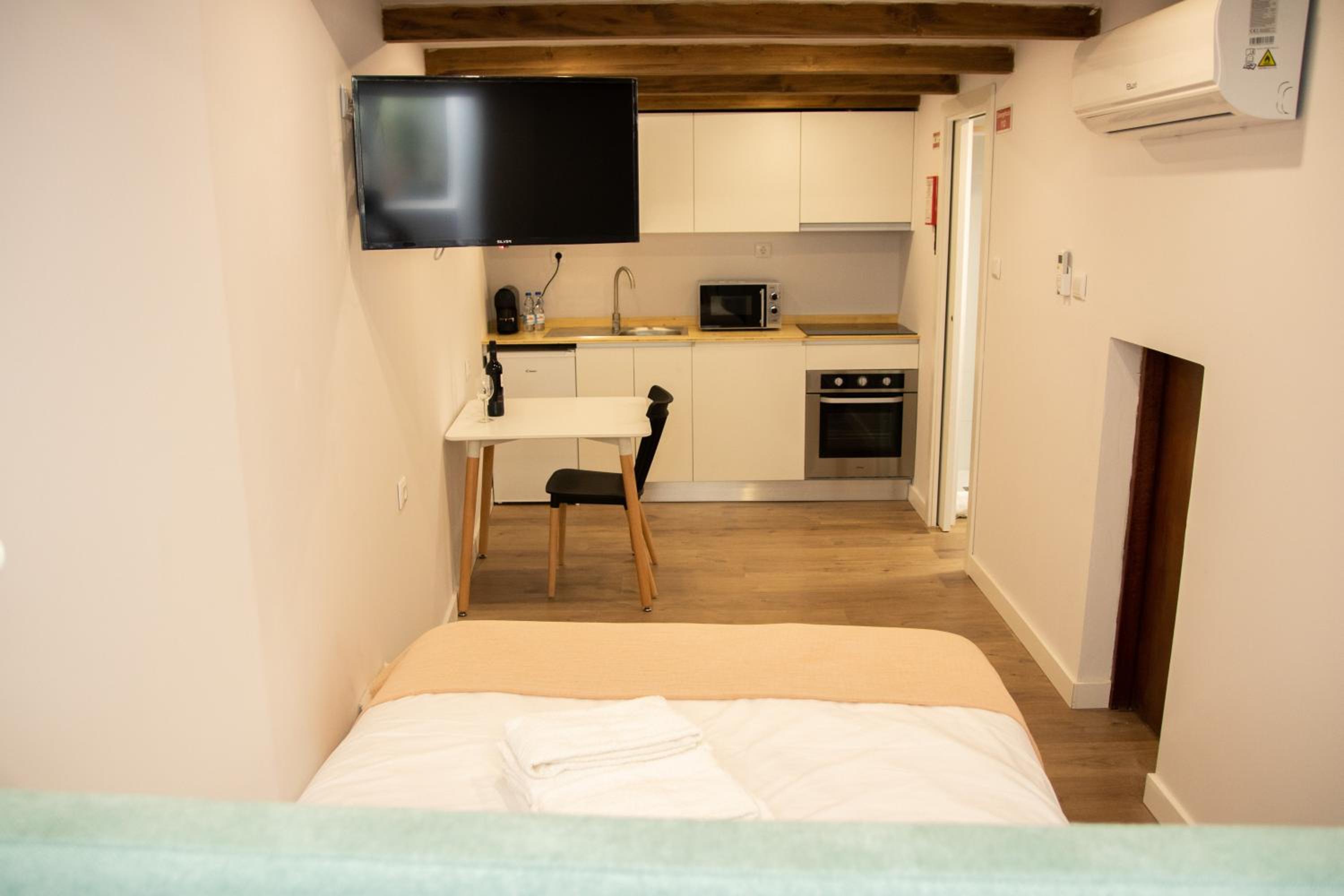 Standard Apartment - Photo 7