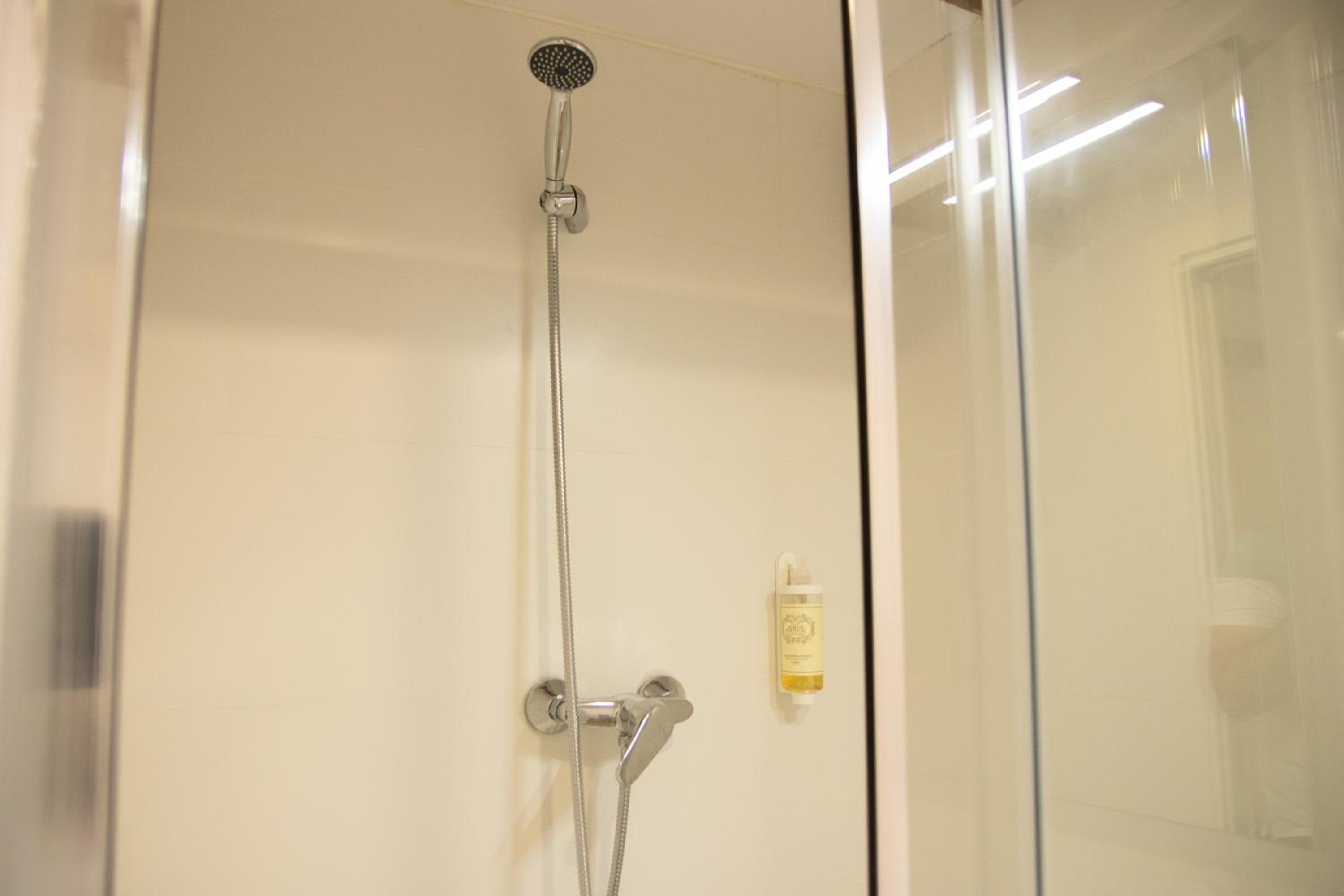 Standard Apartment - Photo 15