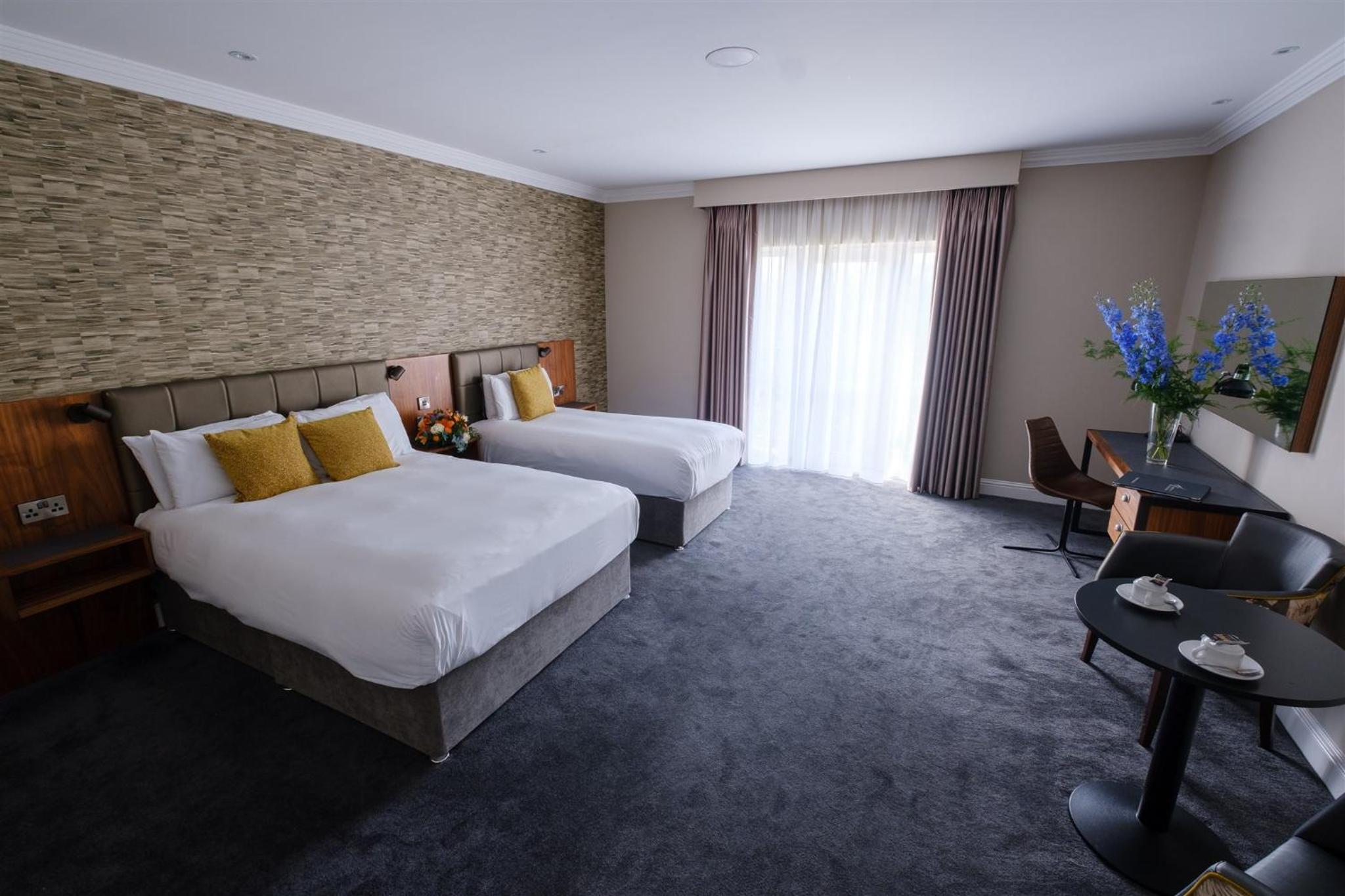 Classic Twin Room - Photo 4