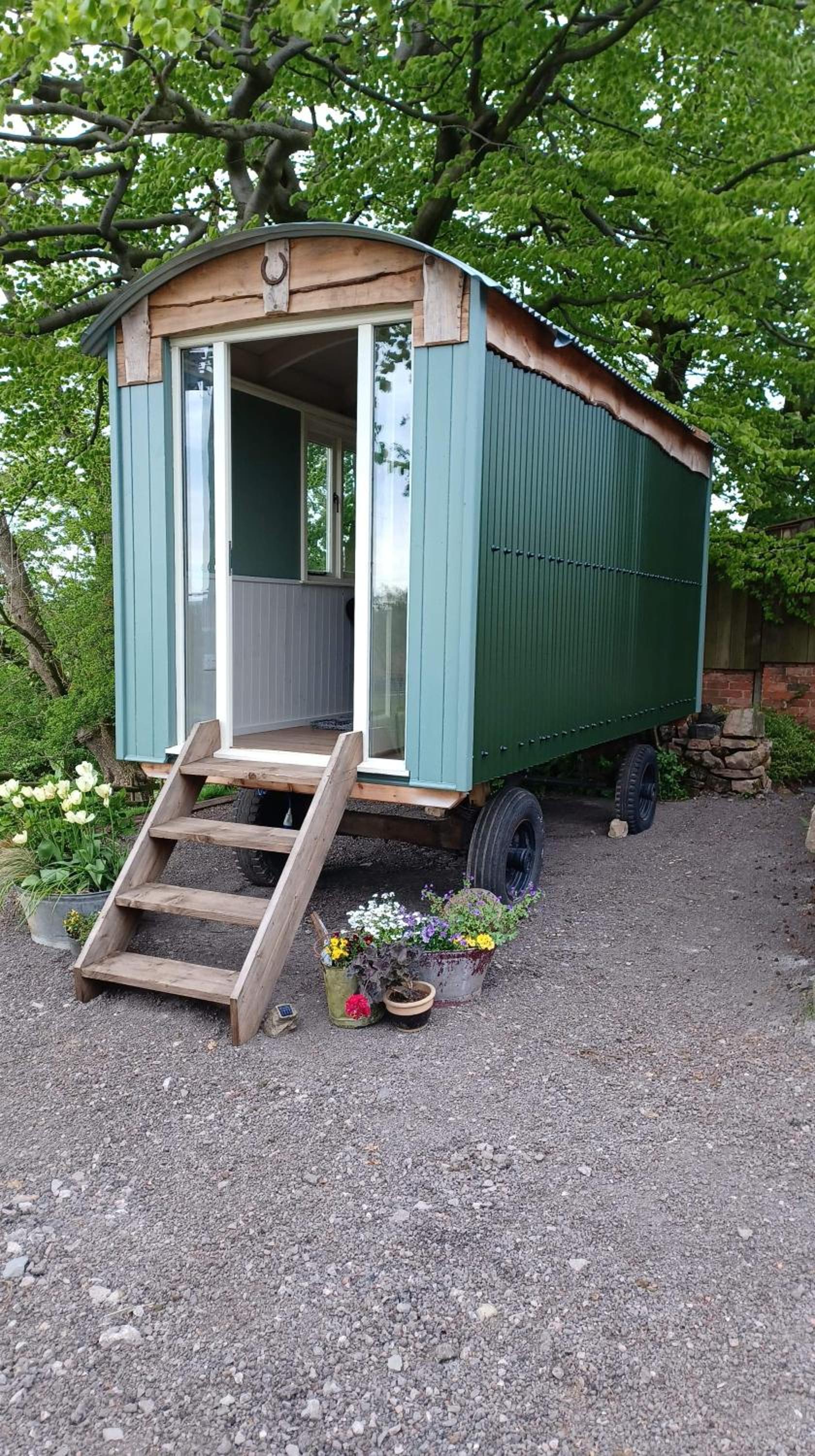 One-Bedroom House - Photo 16