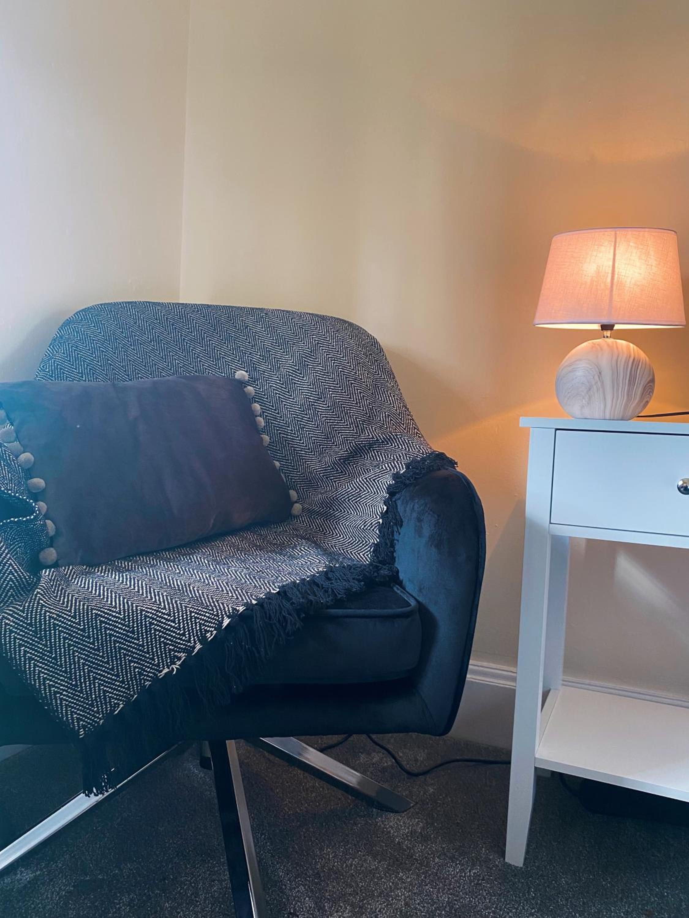 Double Room with Private Bathroom - Photo 4