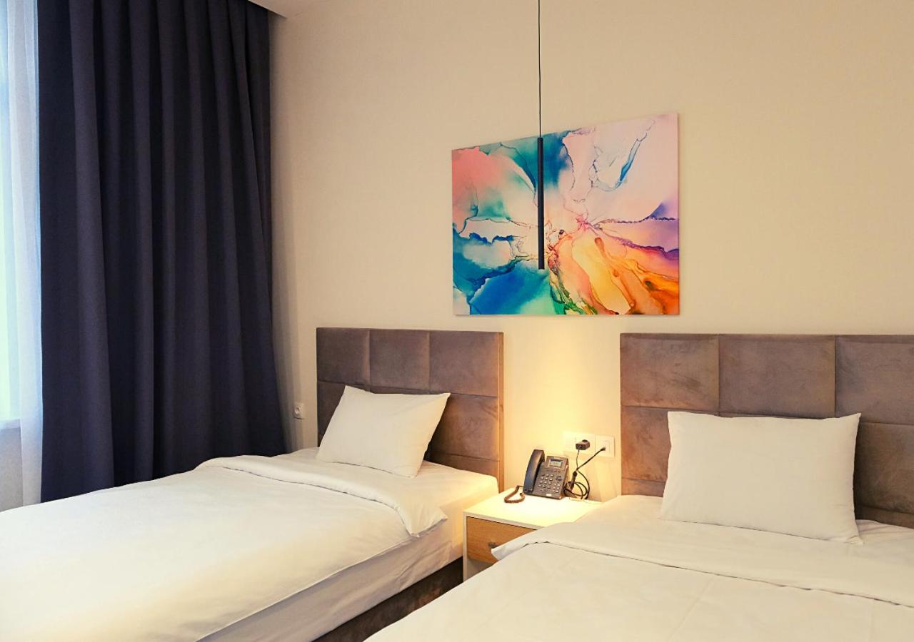 Standard Twin Room - Photo 5