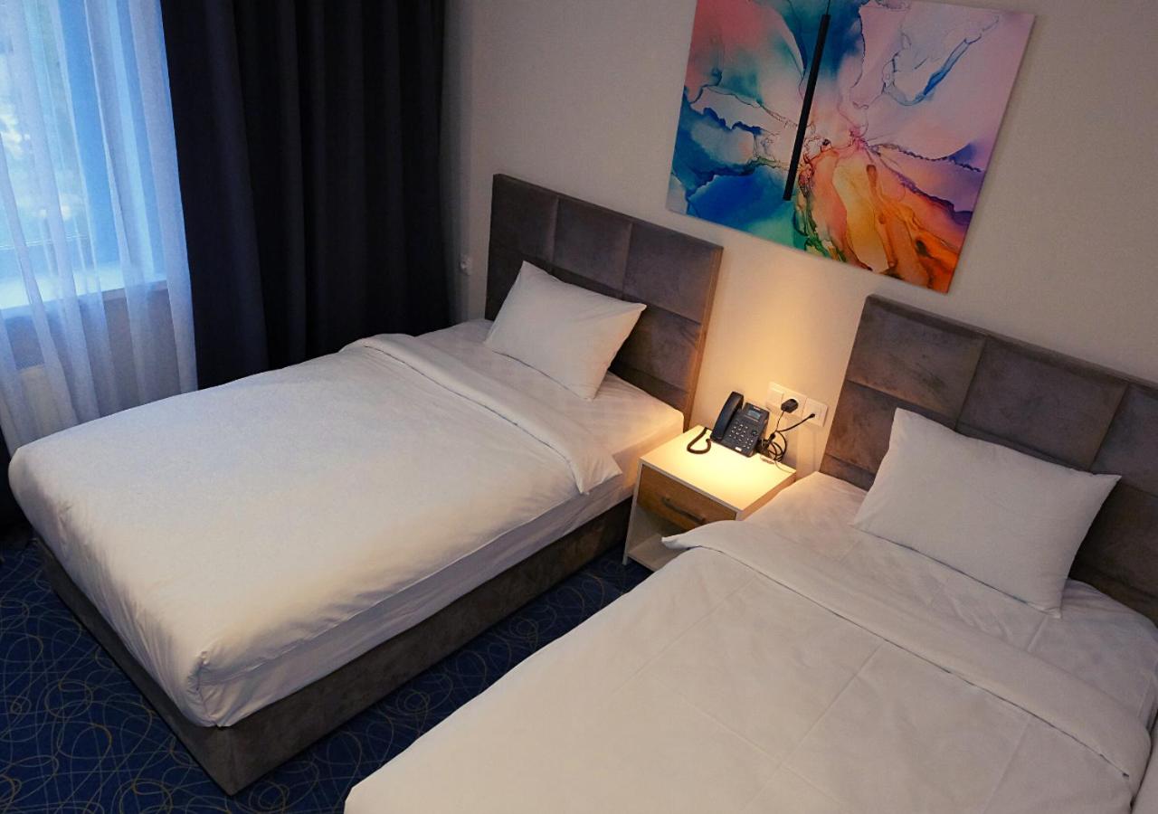 Standard Twin Room - Photo 1