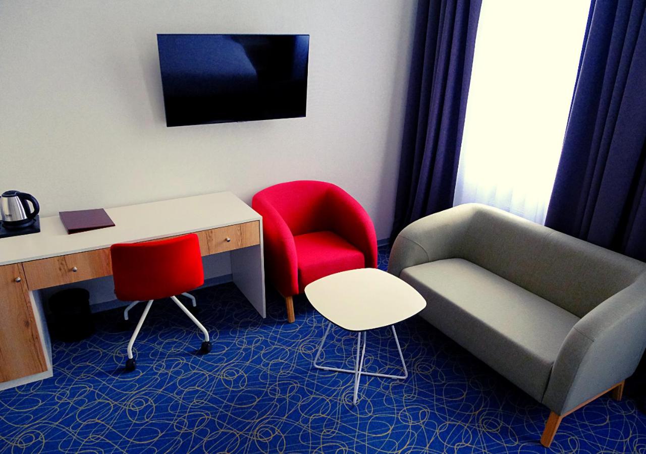 Suite - Photo 4