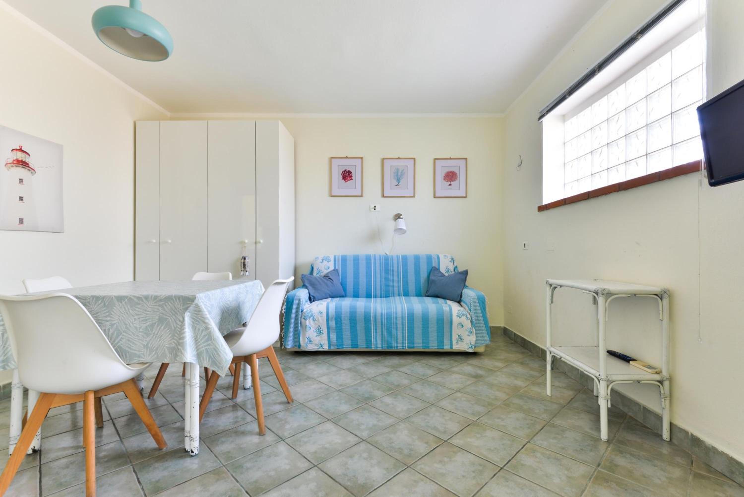 Superior One-Bedroom Apartment photo 1