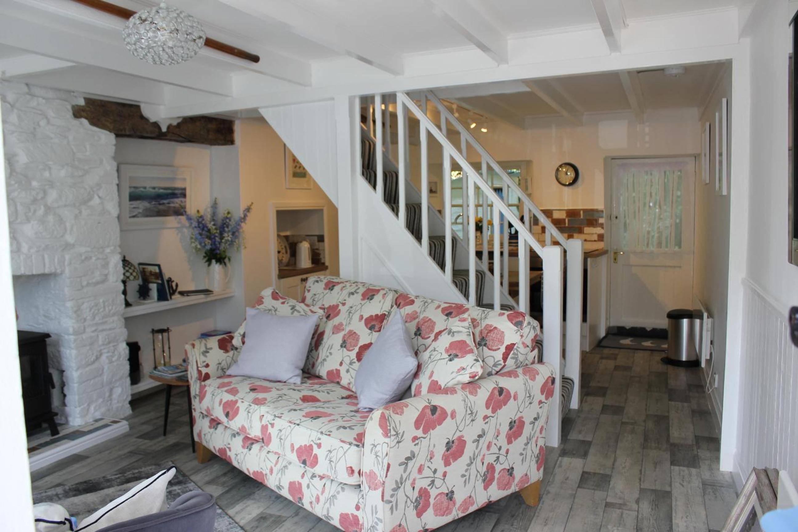 Two-Bedroom Cottage photo 2