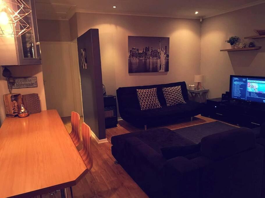 Two-Bedroom Apartment - Photo 19