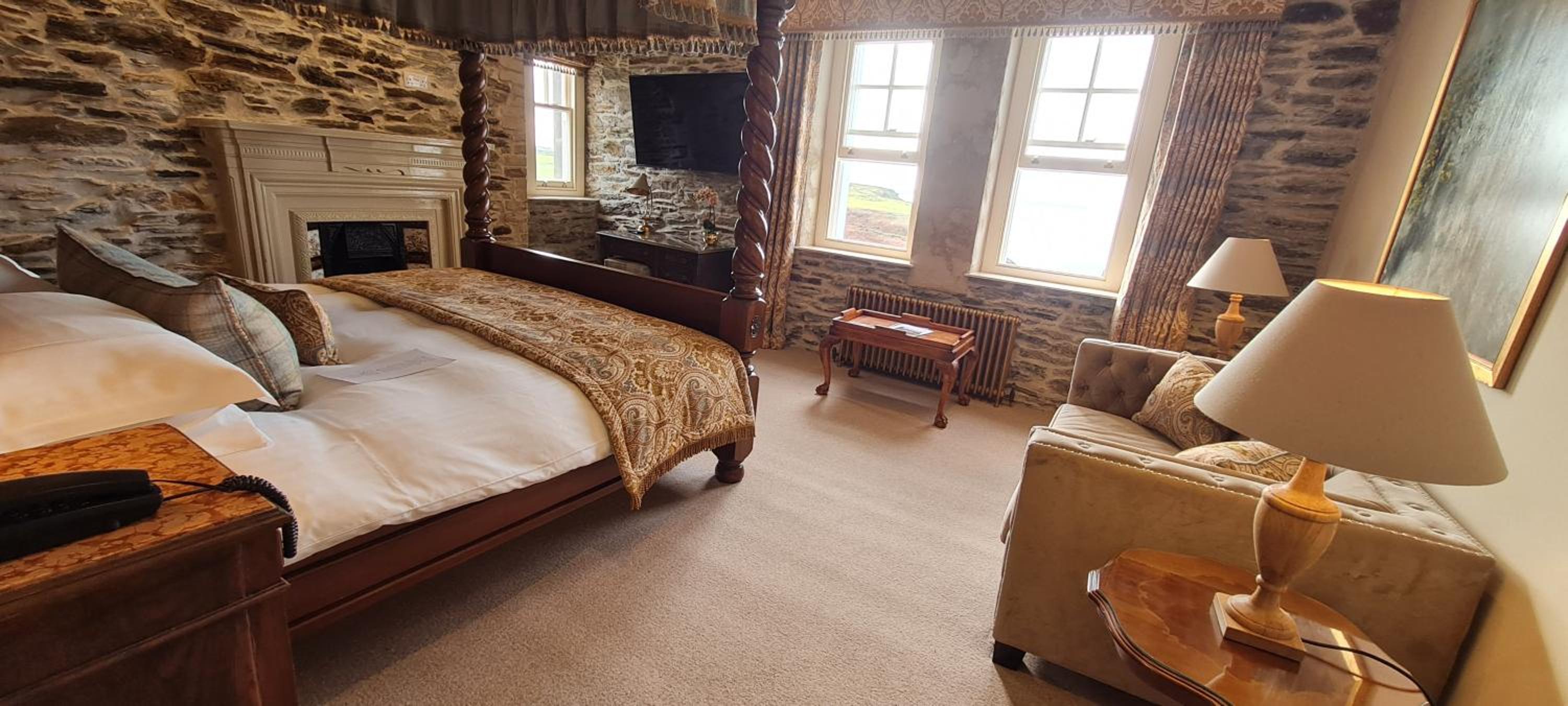 South Tower Junior Suite with Sea View (Not Pet Friendly), photo 6