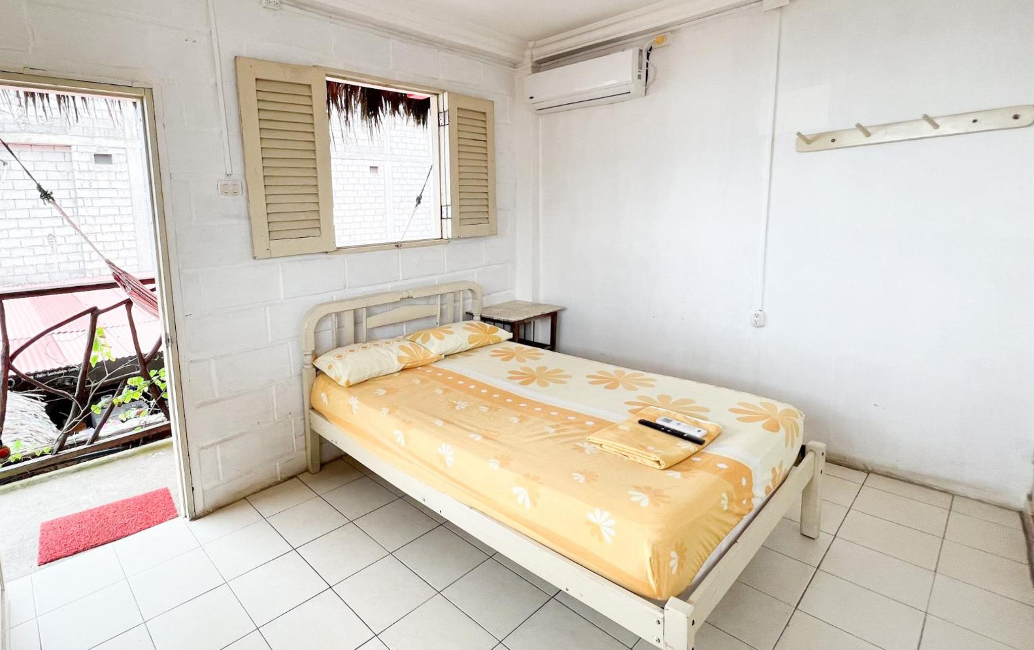 Double Room With Private Bathroom photo 3