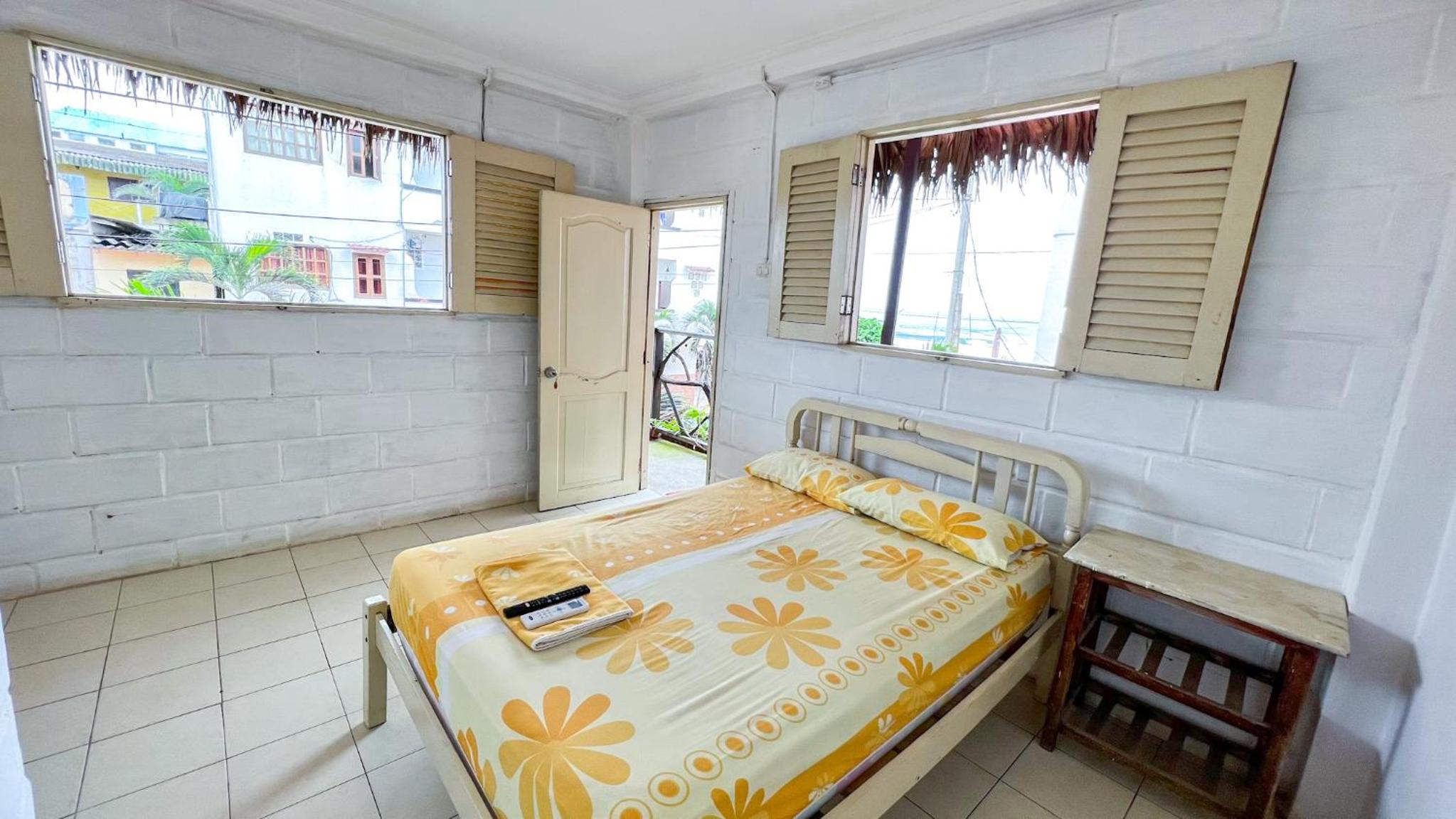 Double Room With Private Bathroom photo 2