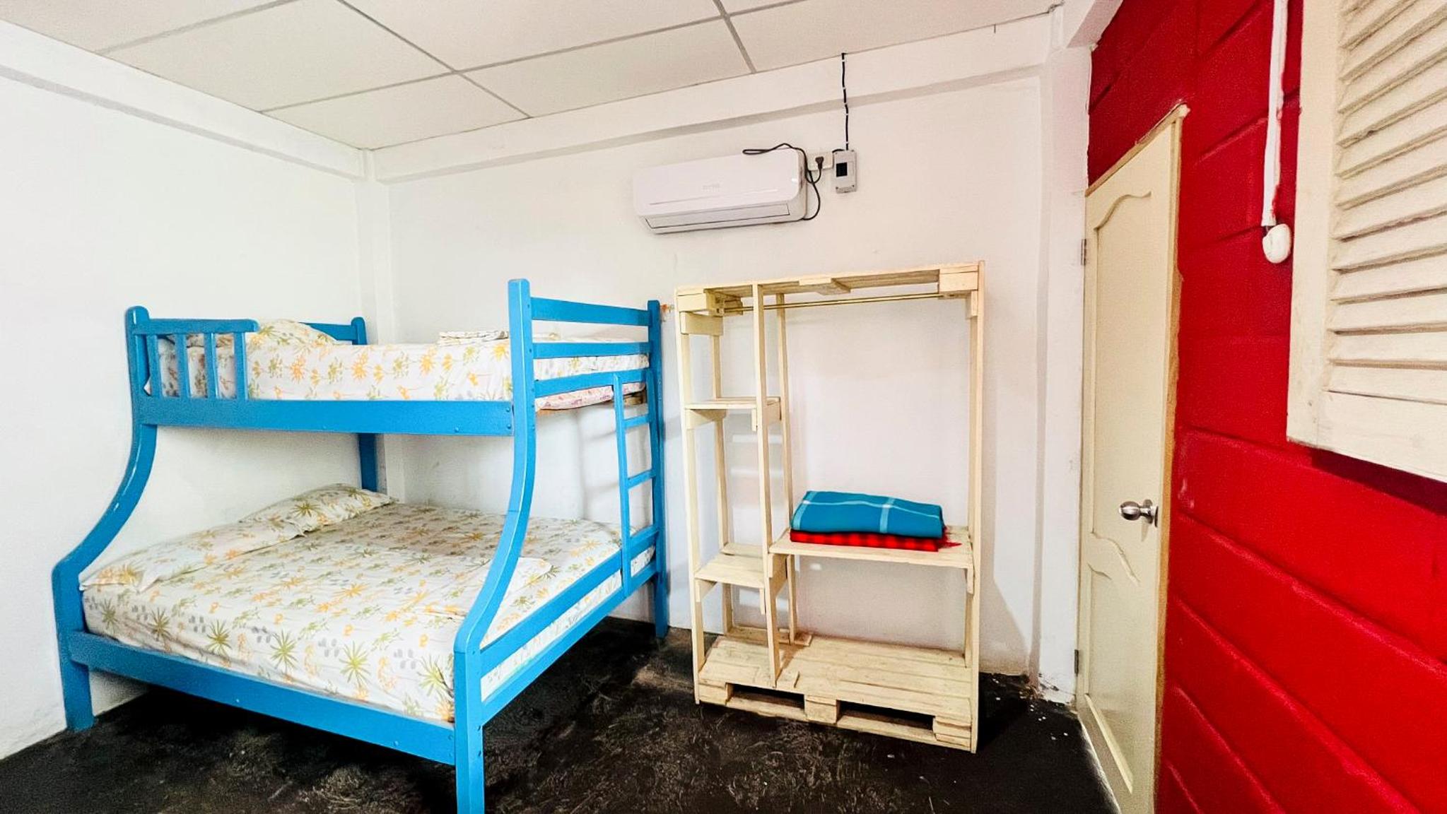 Twin Room With Private Bathroom photo 1