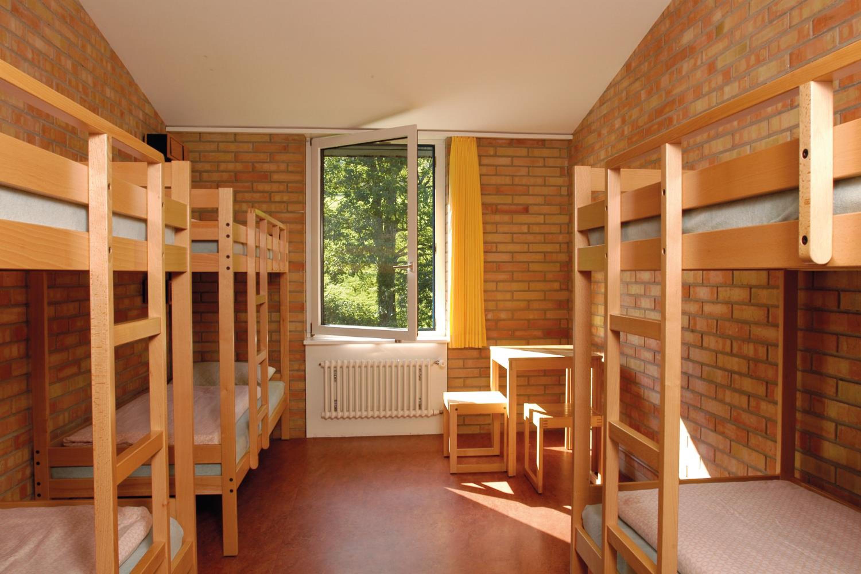 Sextuple Room with Shared Bathroom photo 3