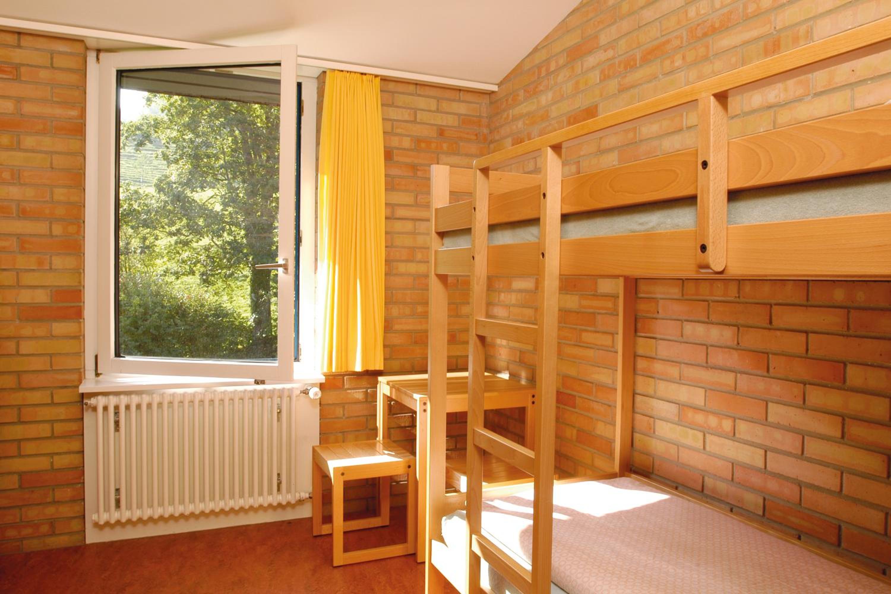Single Room with Shared Bathroom photo 2