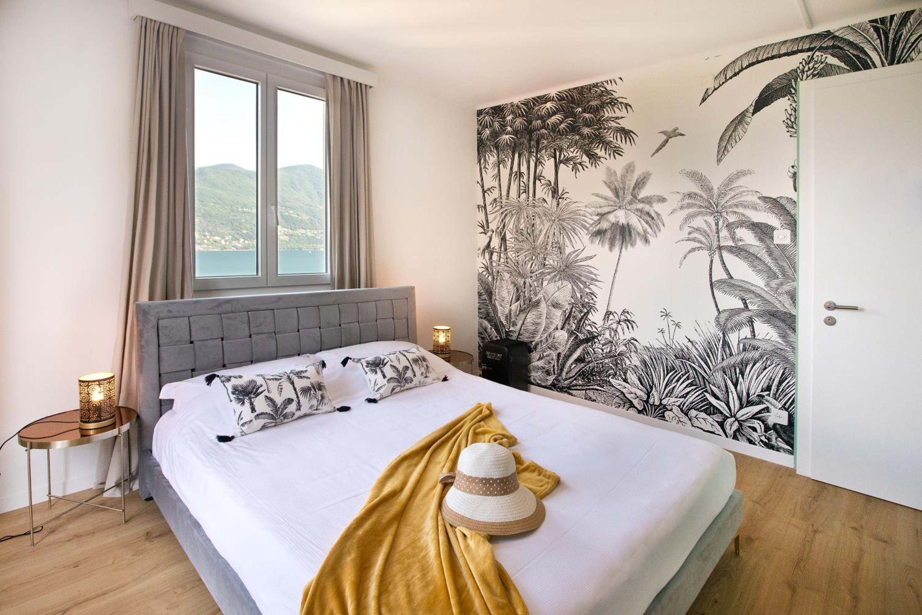 Comfort Double Room with Lake View and Balcony - Photo 8