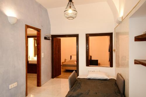 One-Bedroom Apartment - Photo 38