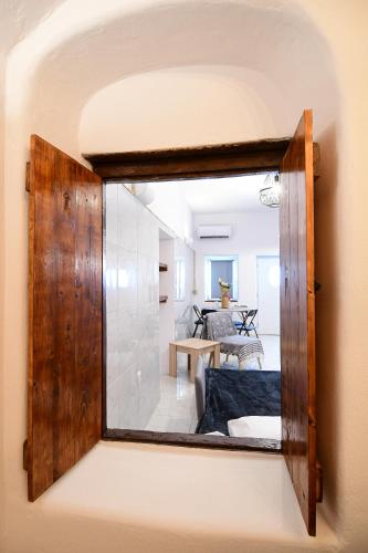 One-Bedroom Apartment - Photo 32