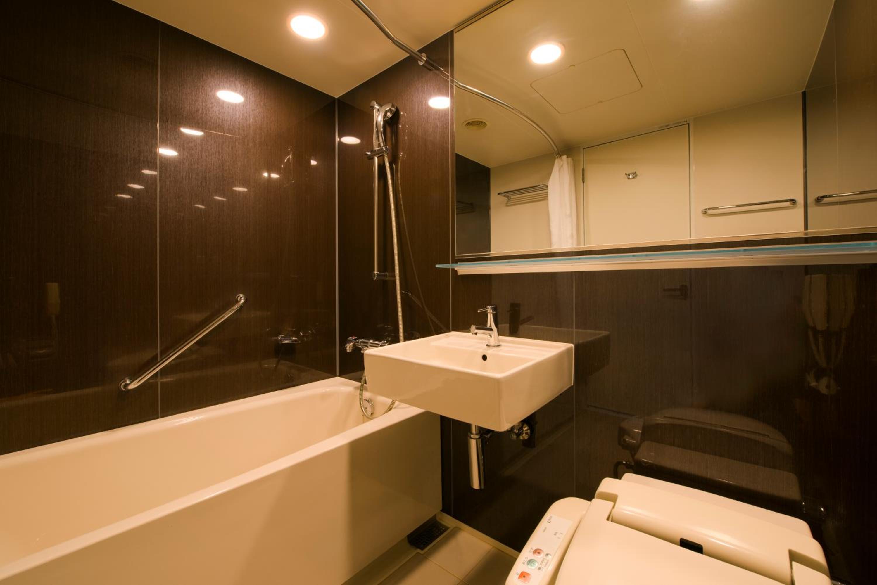 Double Room - Photo 6