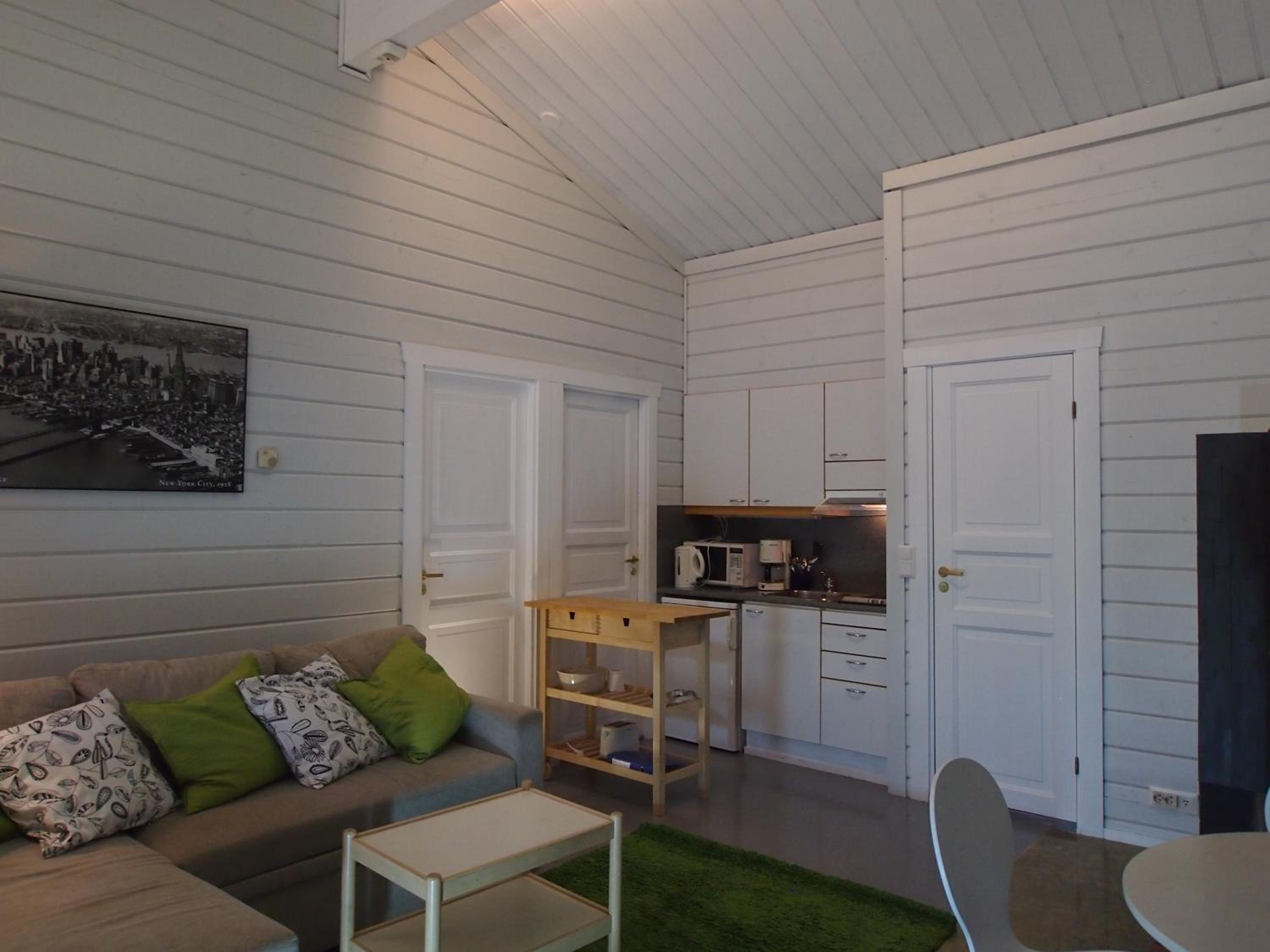 Two-Bedroom Apartment - Photo 5