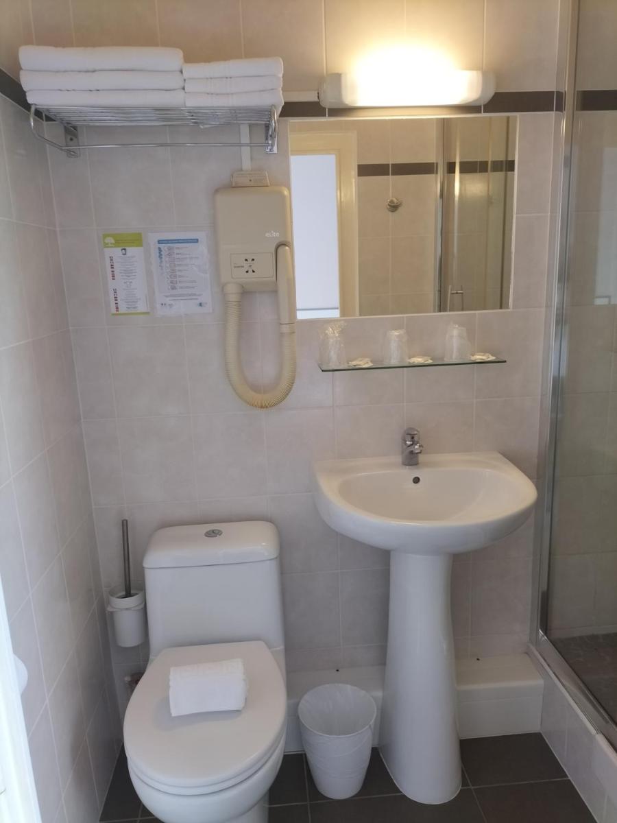 Superior Triple Room photo 3