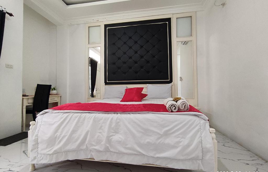 Deluxe Double Room - Photo 11