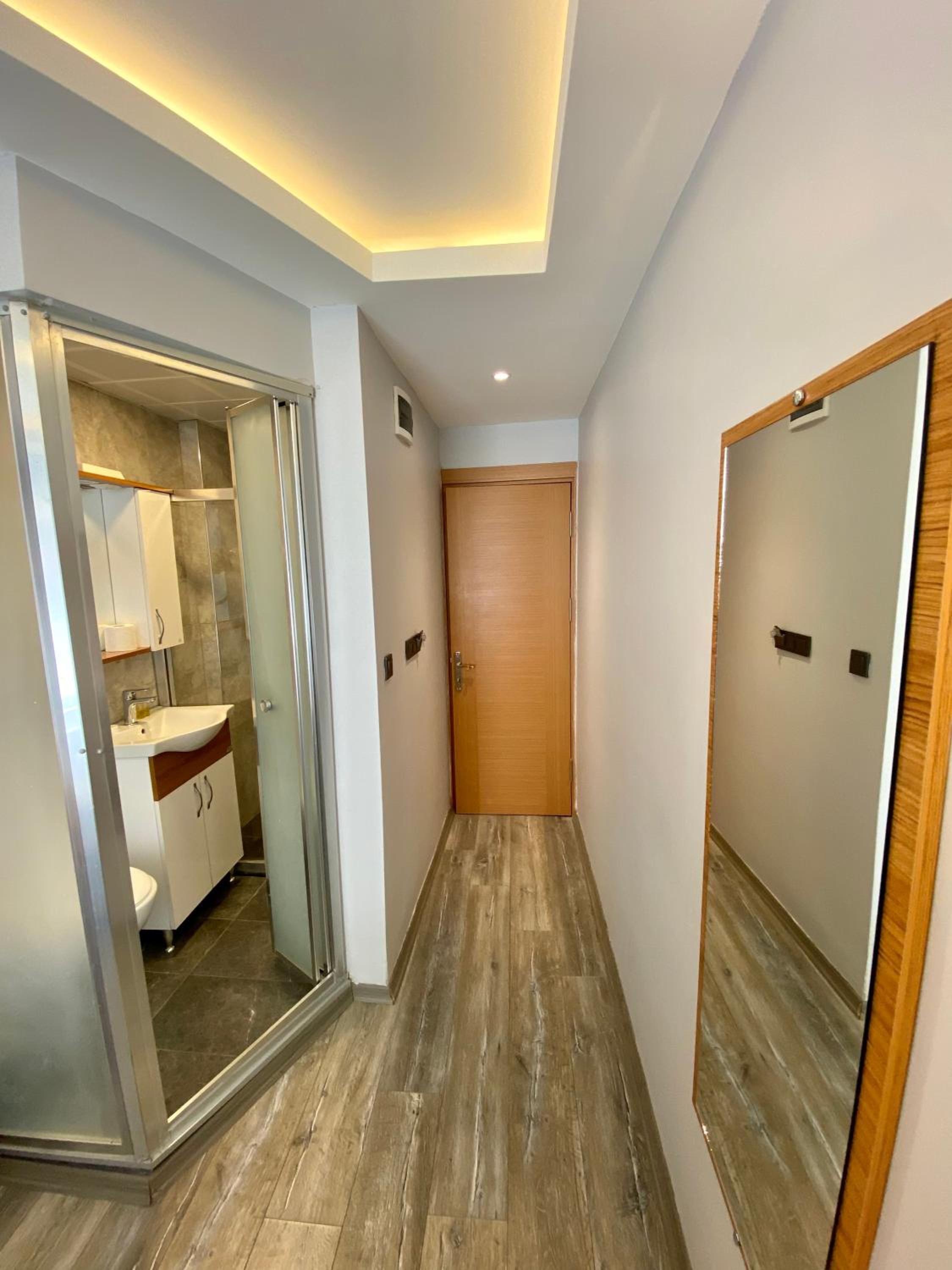 Budget Single Room photo 3