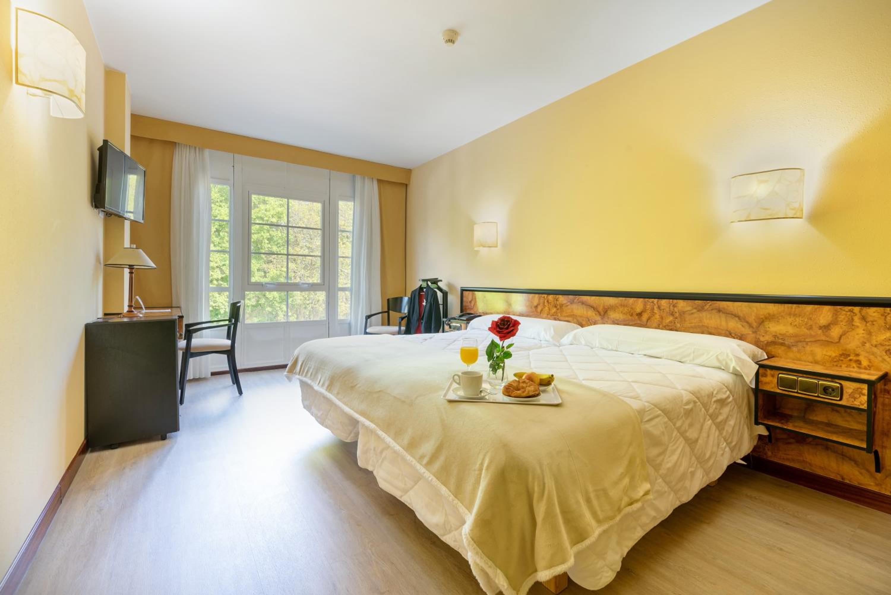 Habitación Doble o con Dos Camas