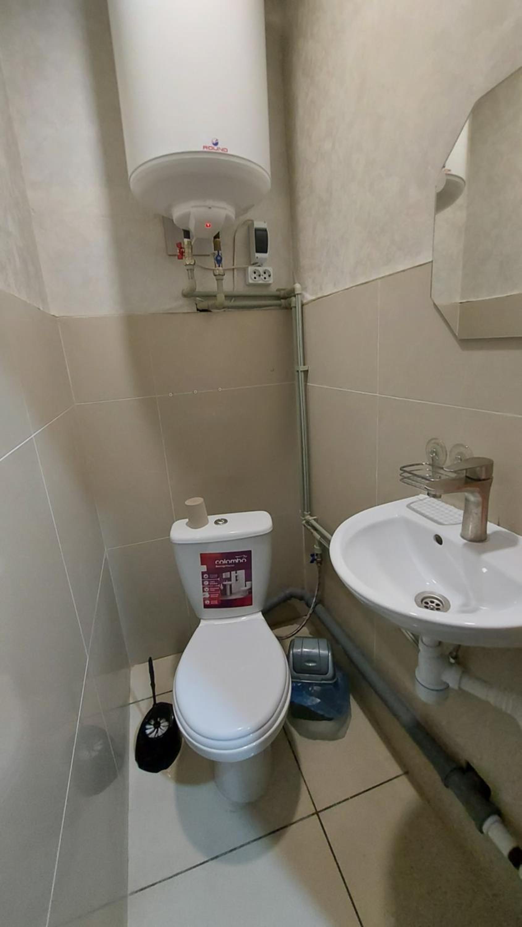 Twin Room with Shared Bathroom photo 3