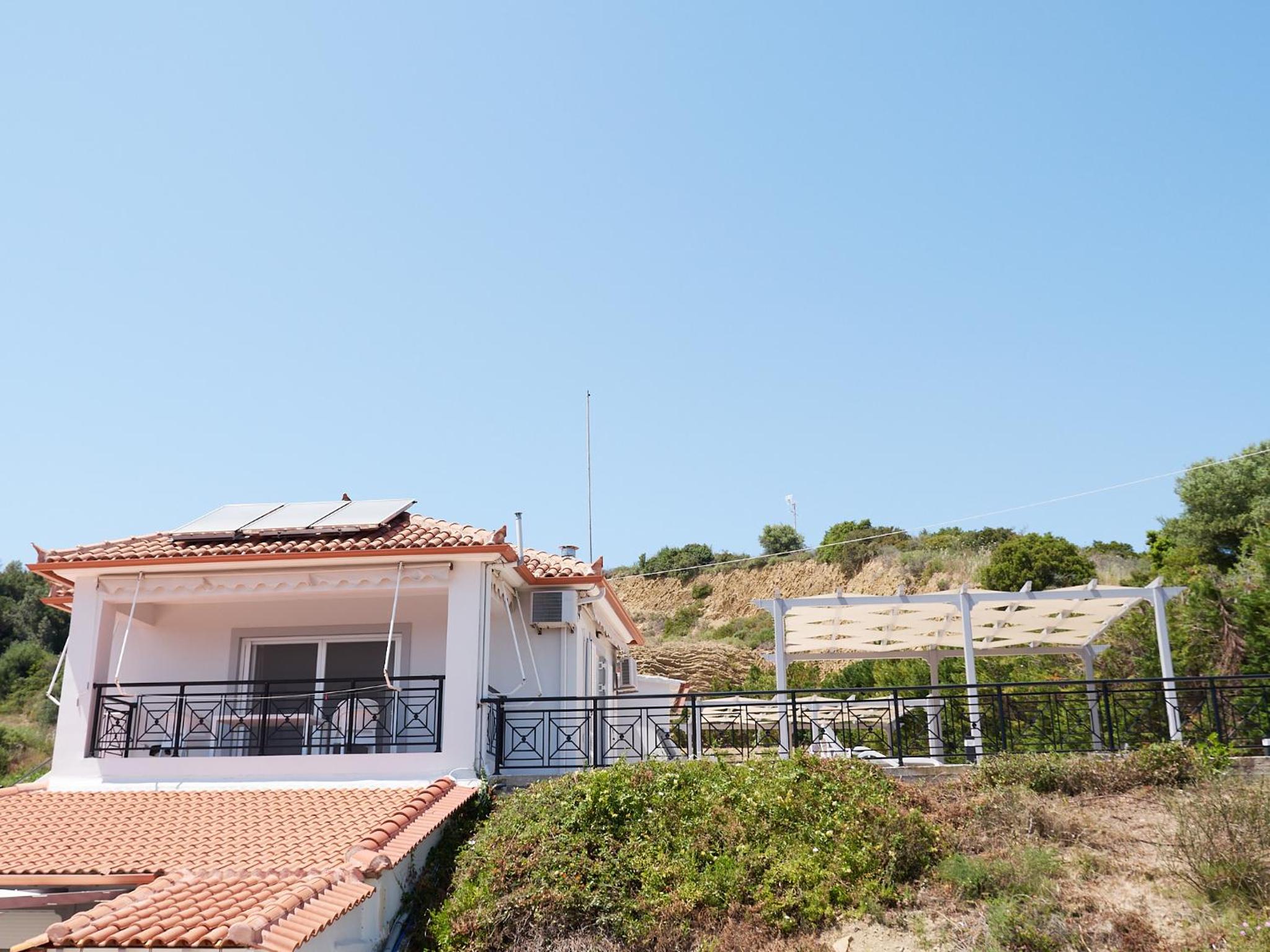 Superior Apartment with Sea View (2 Adults + 2 Children) - Photo 14