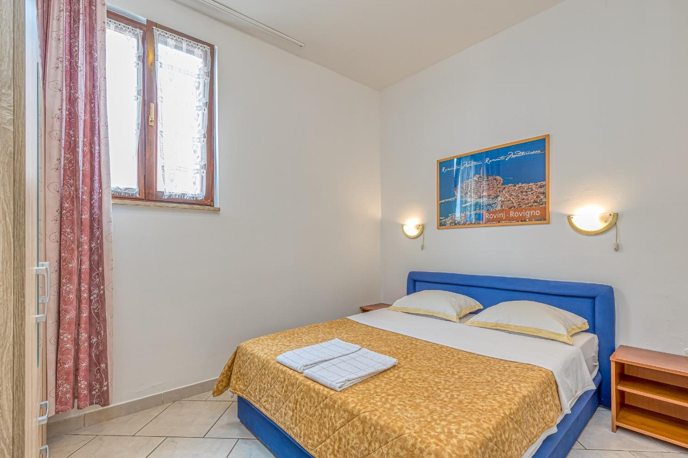 One-Bedroom Apartment with Patio