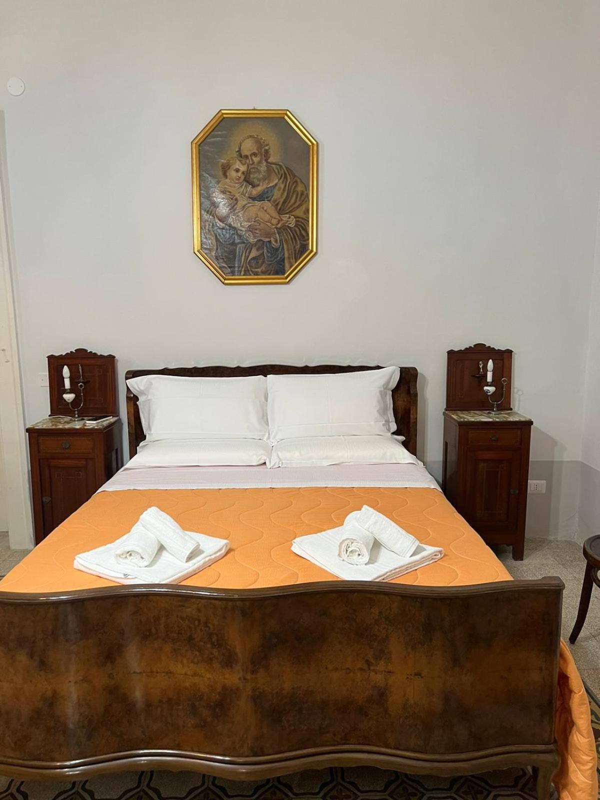Deluxe Suite with Sea View photo 3
