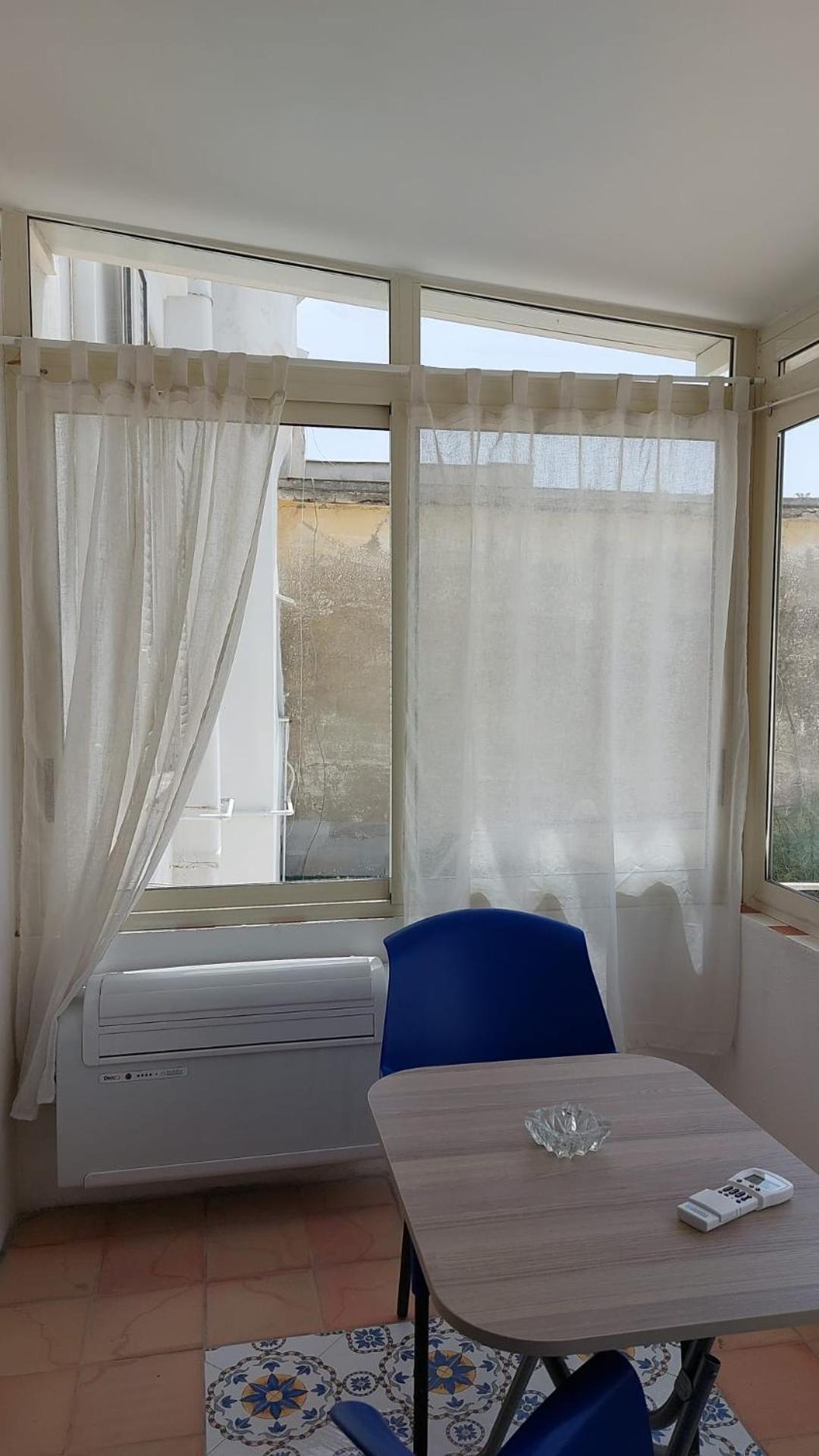 Deluxe Suite with Sea View photo 2