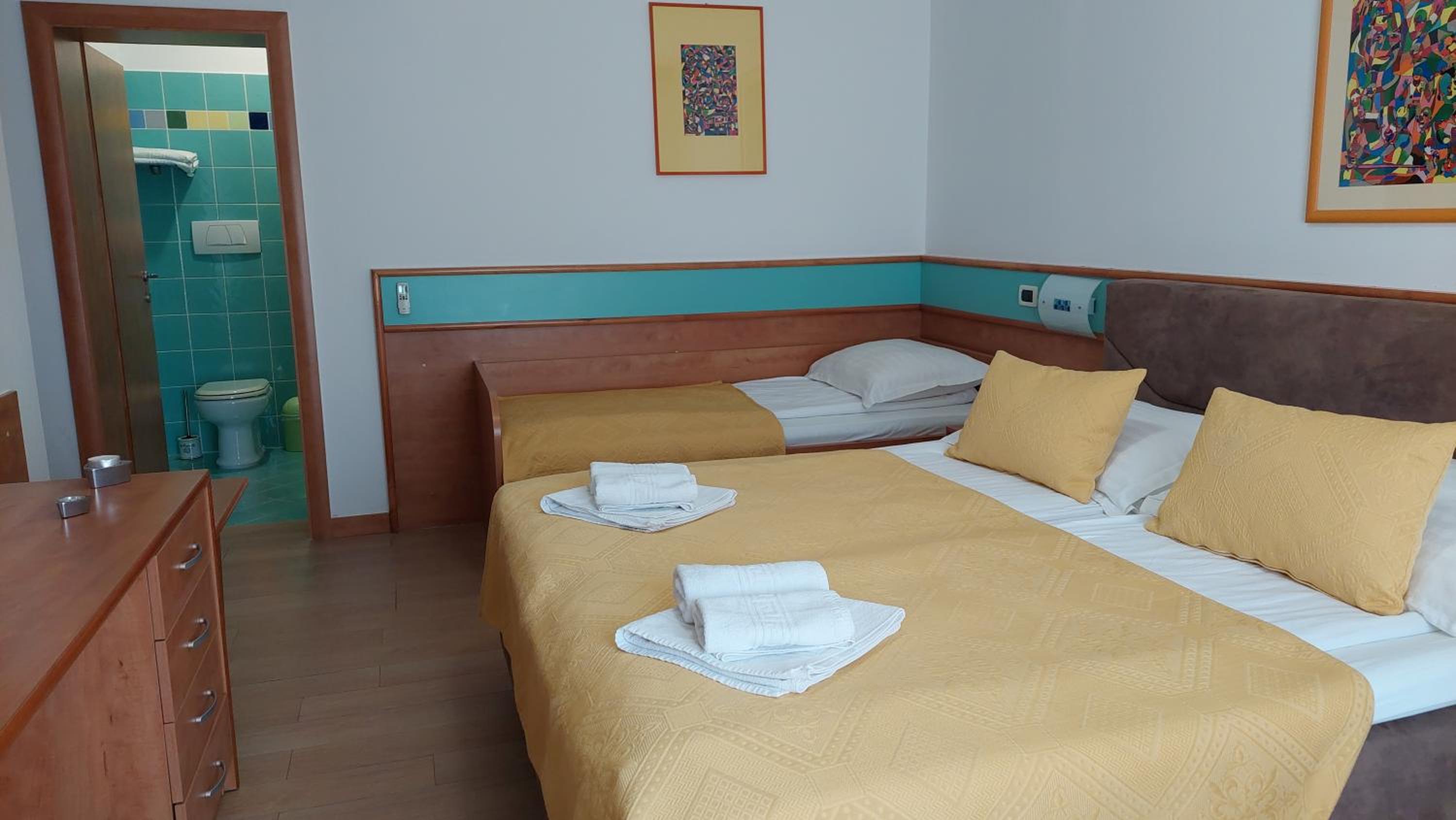 Triple Room with Balcony photo 3