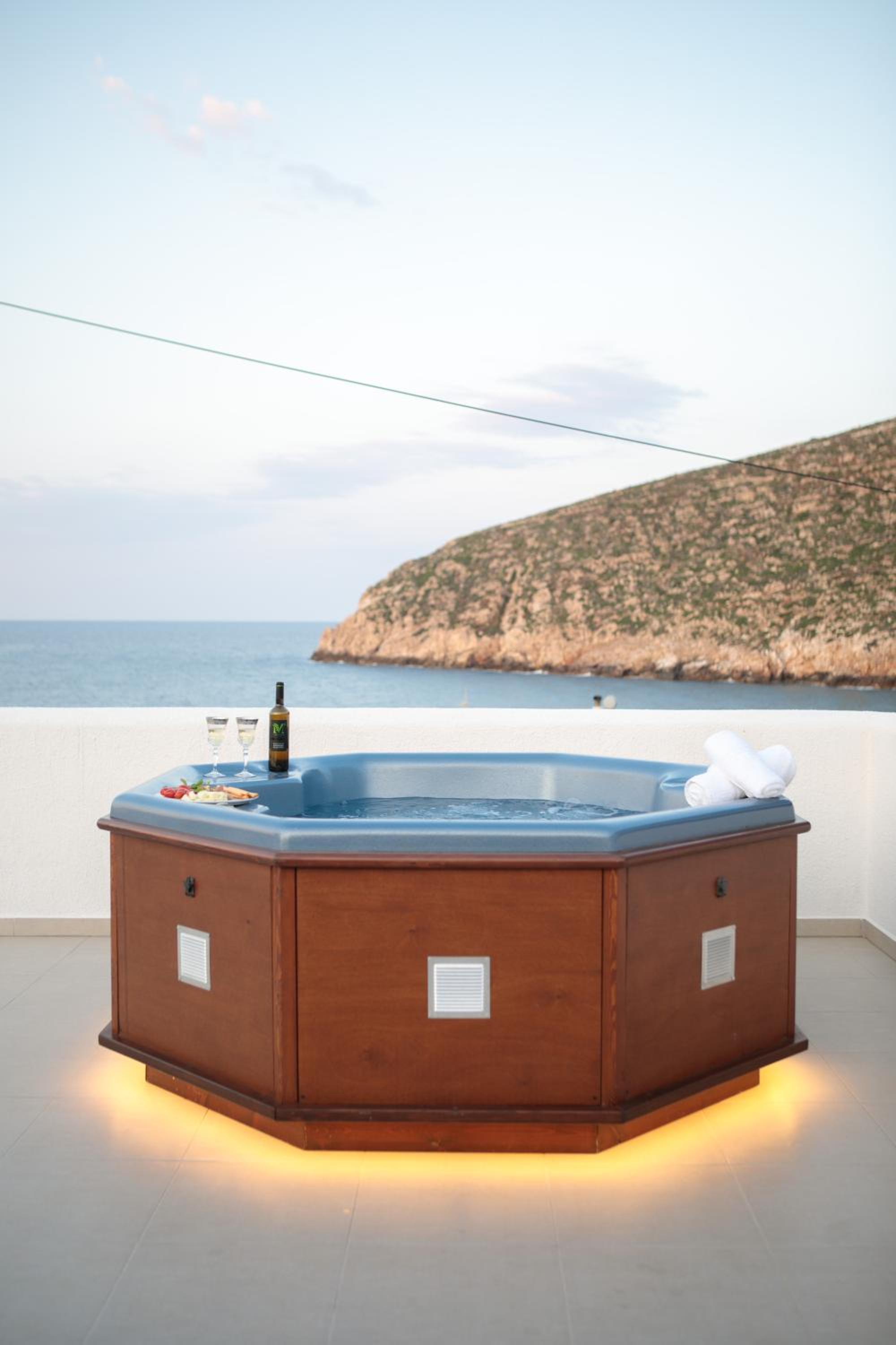 Villa with Sea View - Photo 7