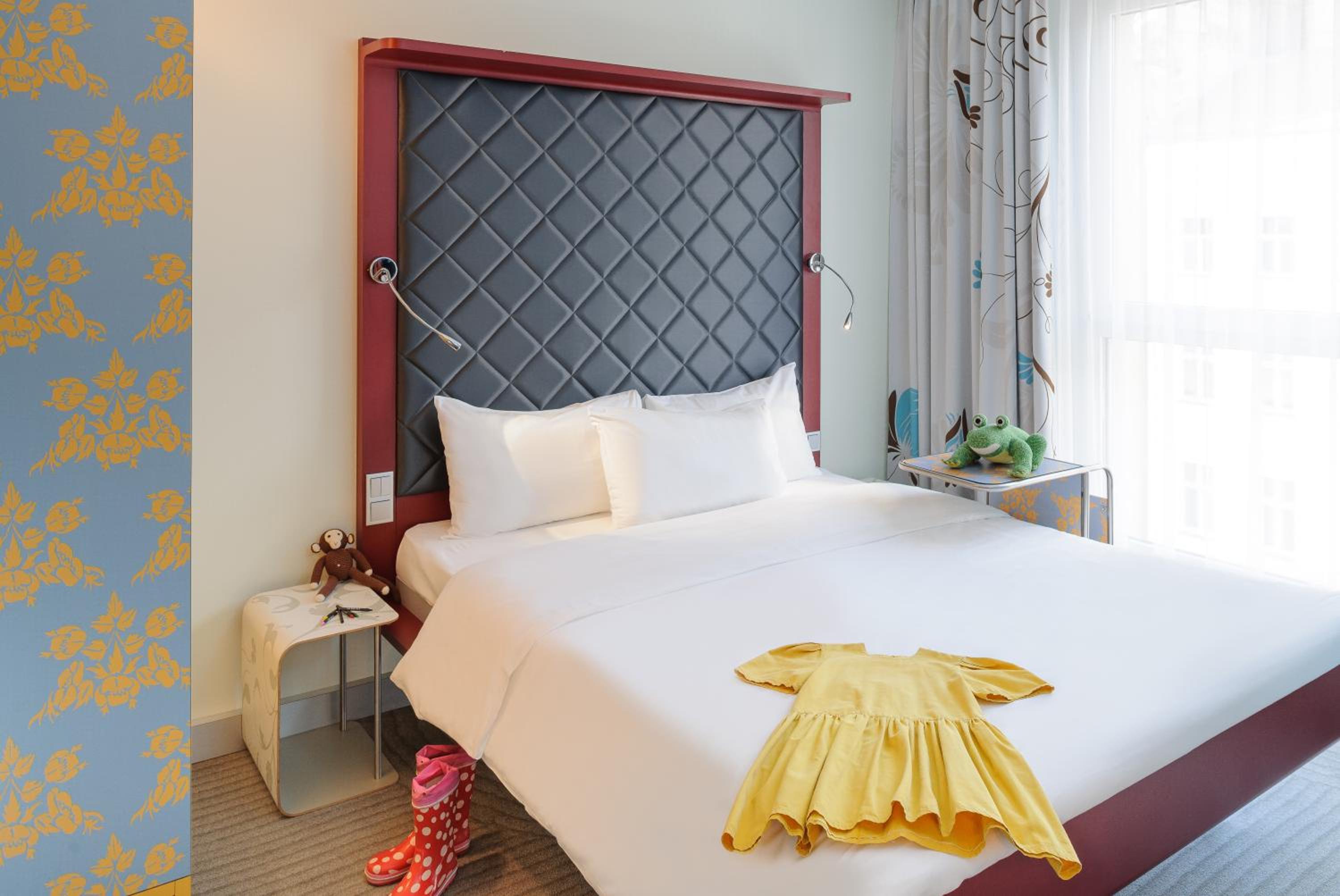 Standard Double Room - Photo 7
