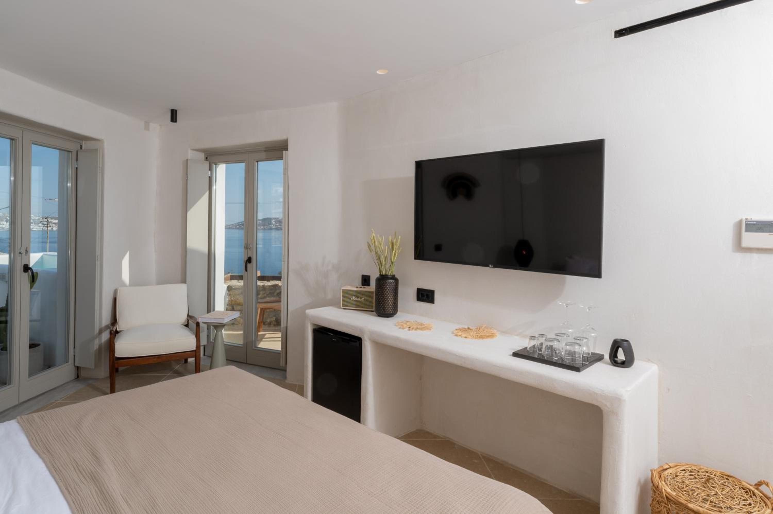 The Rocabella Suite with Sea View and outdoor mini plunge pool