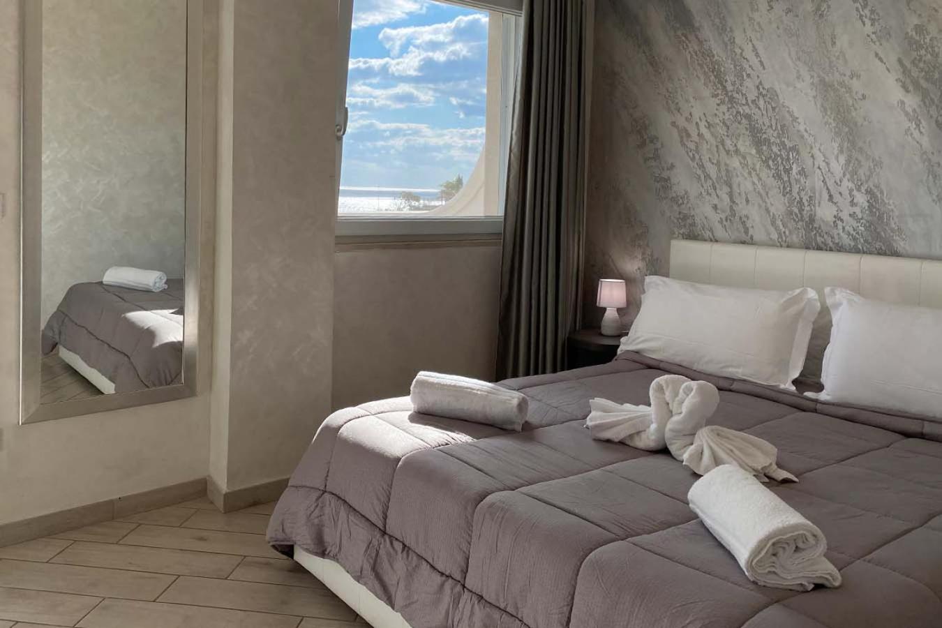 Suite with Spa Bath - Photo 6