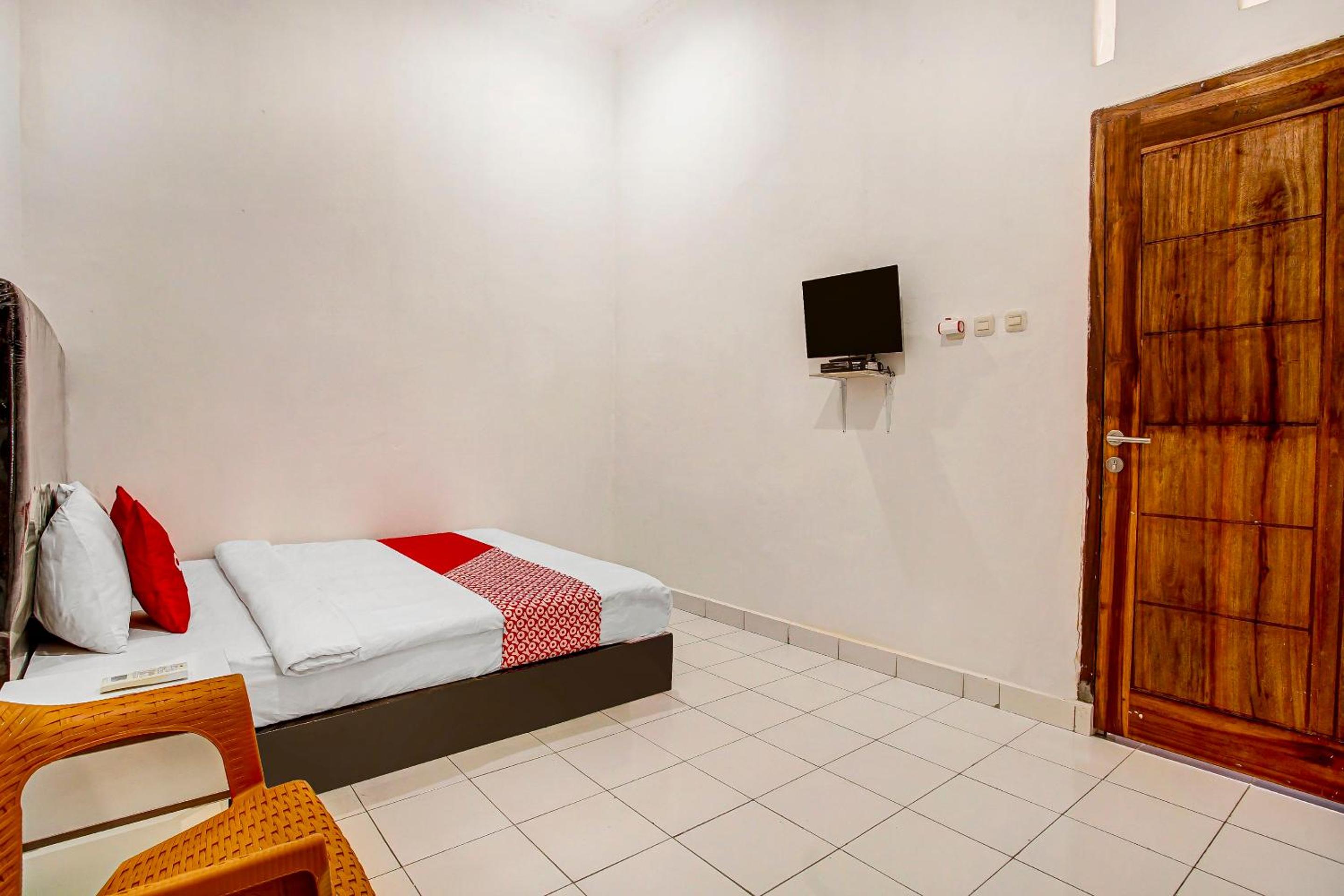 Standard Double Room - Photo 3